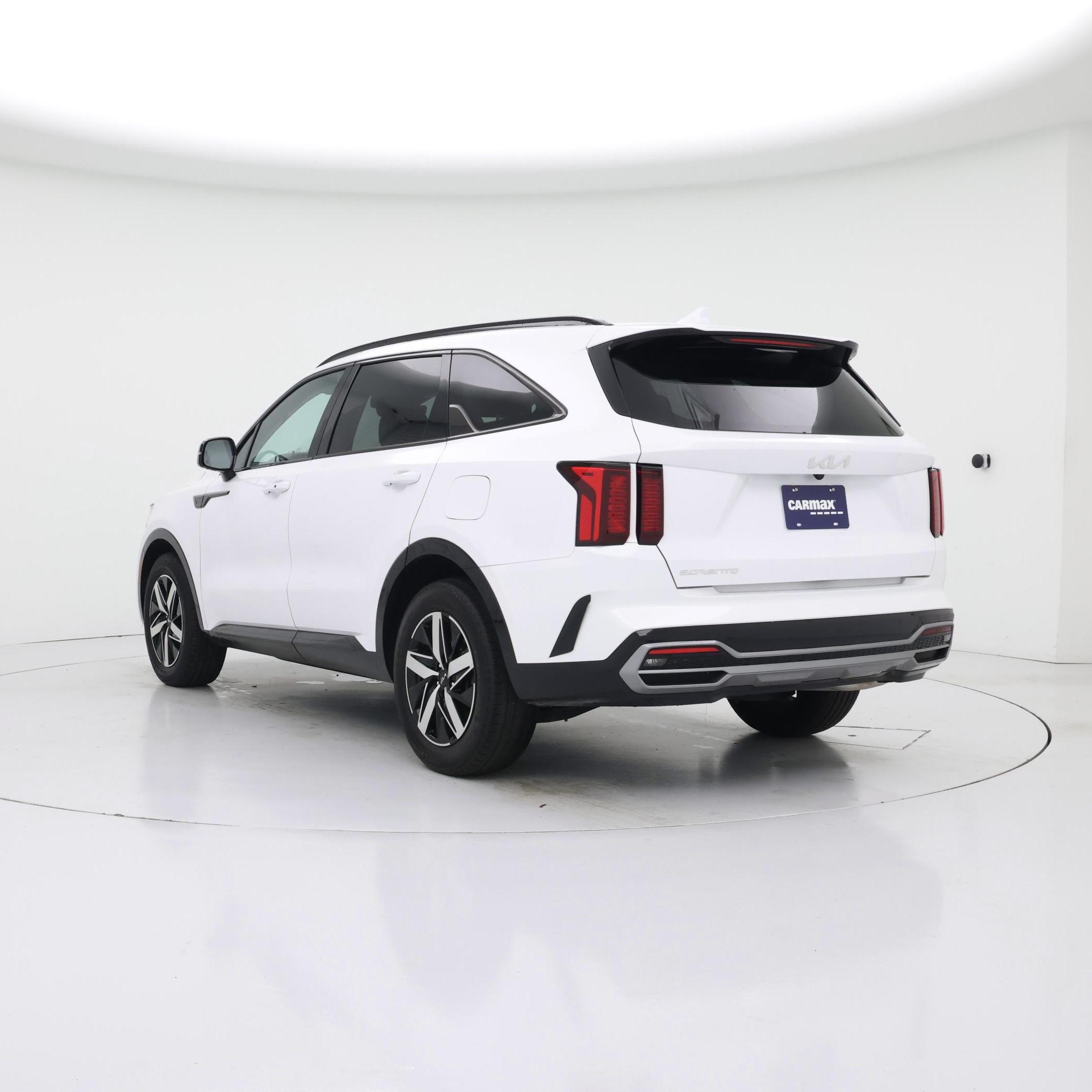 Thumbnail: 2023 Kia Sorento - 2