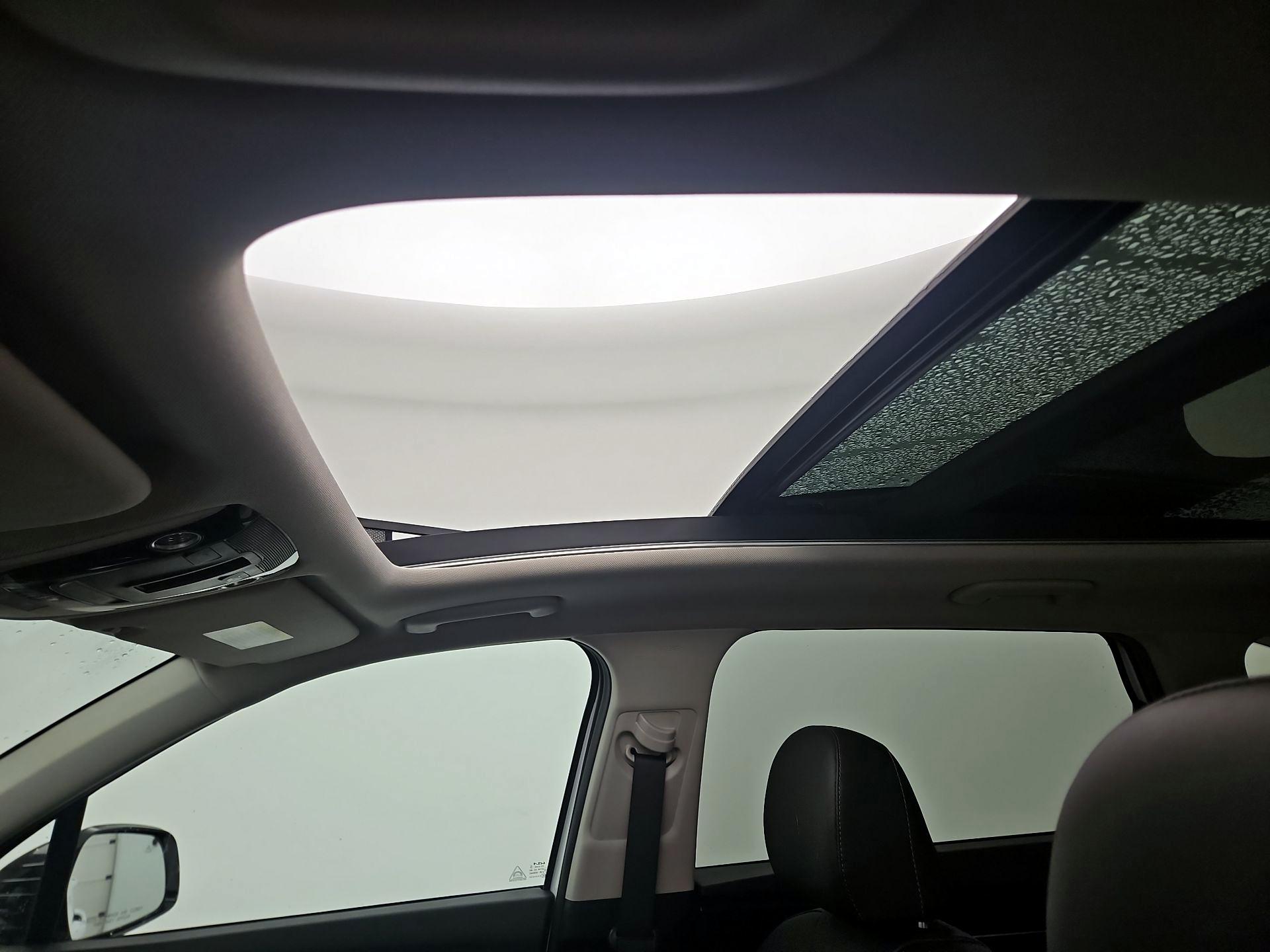 Thumbnail: 2023 Kia Sorento - 20