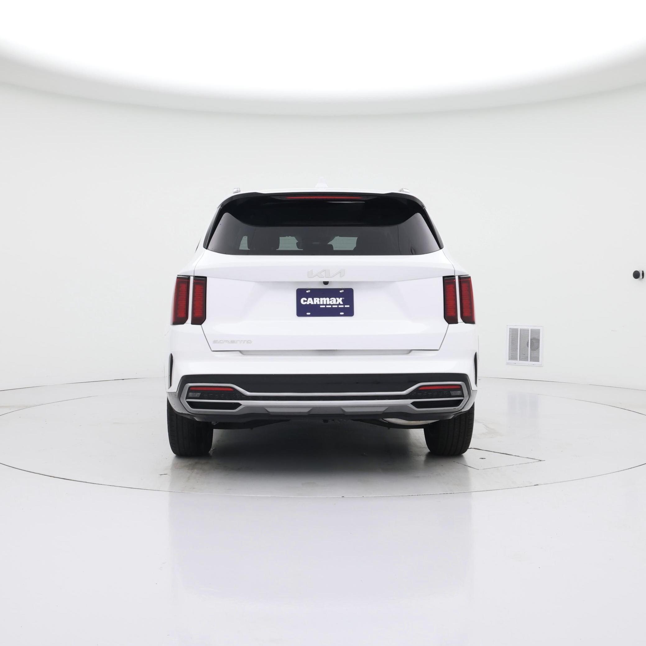 Thumbnail: 2023 Kia Sorento - 6