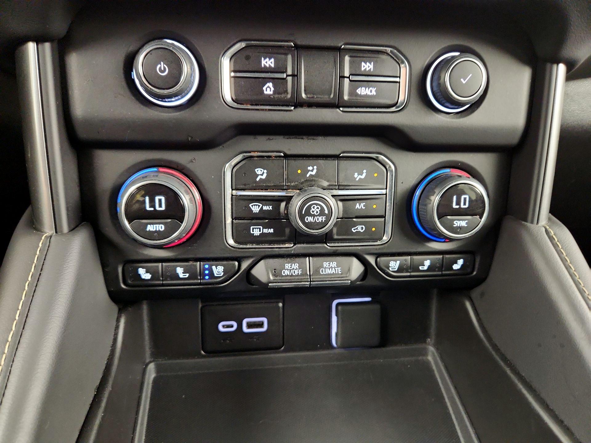 Thumbnail: 2023 Chevrolet Suburban - 14