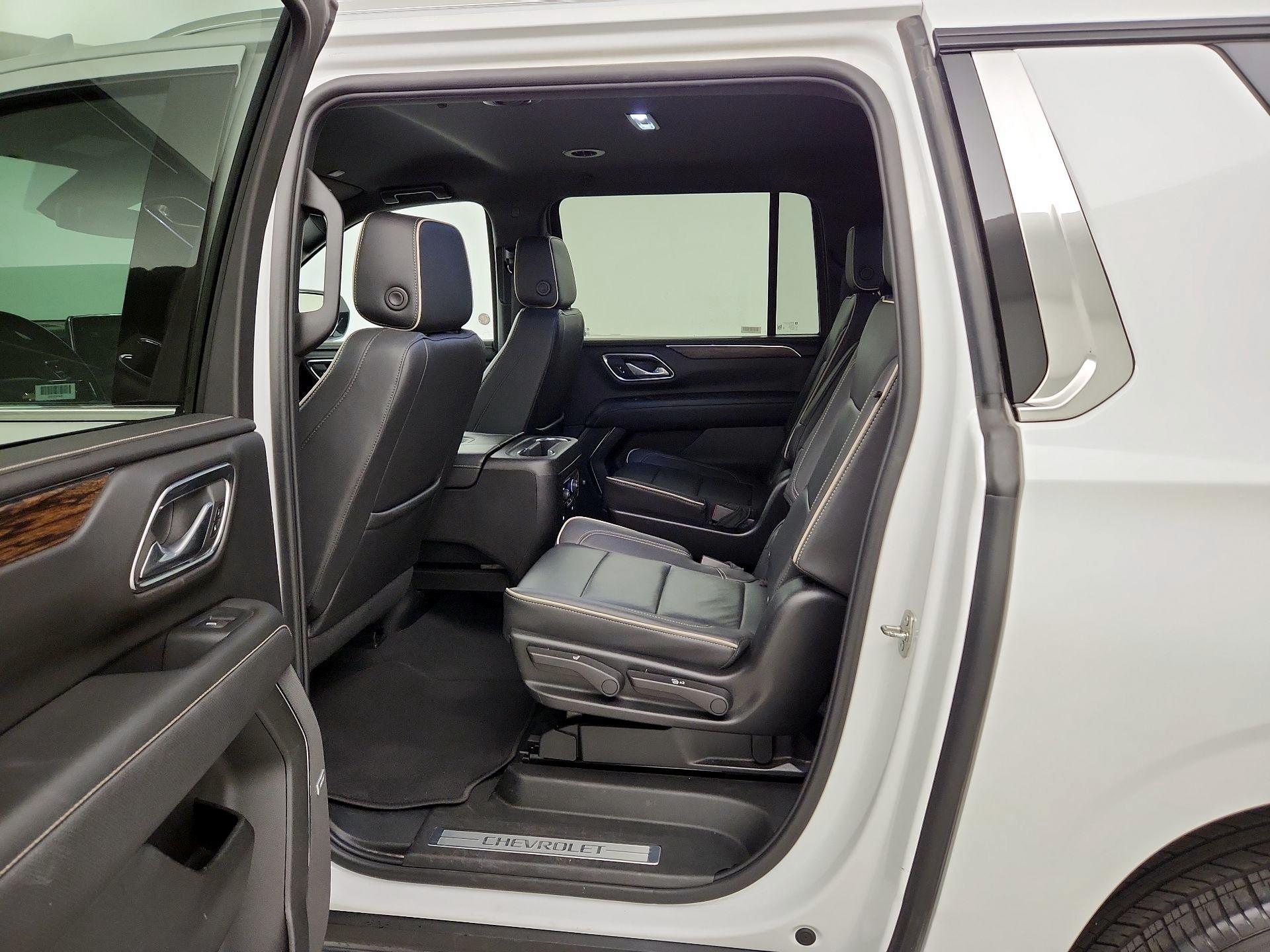 Thumbnail: 2023 Chevrolet Suburban - 17