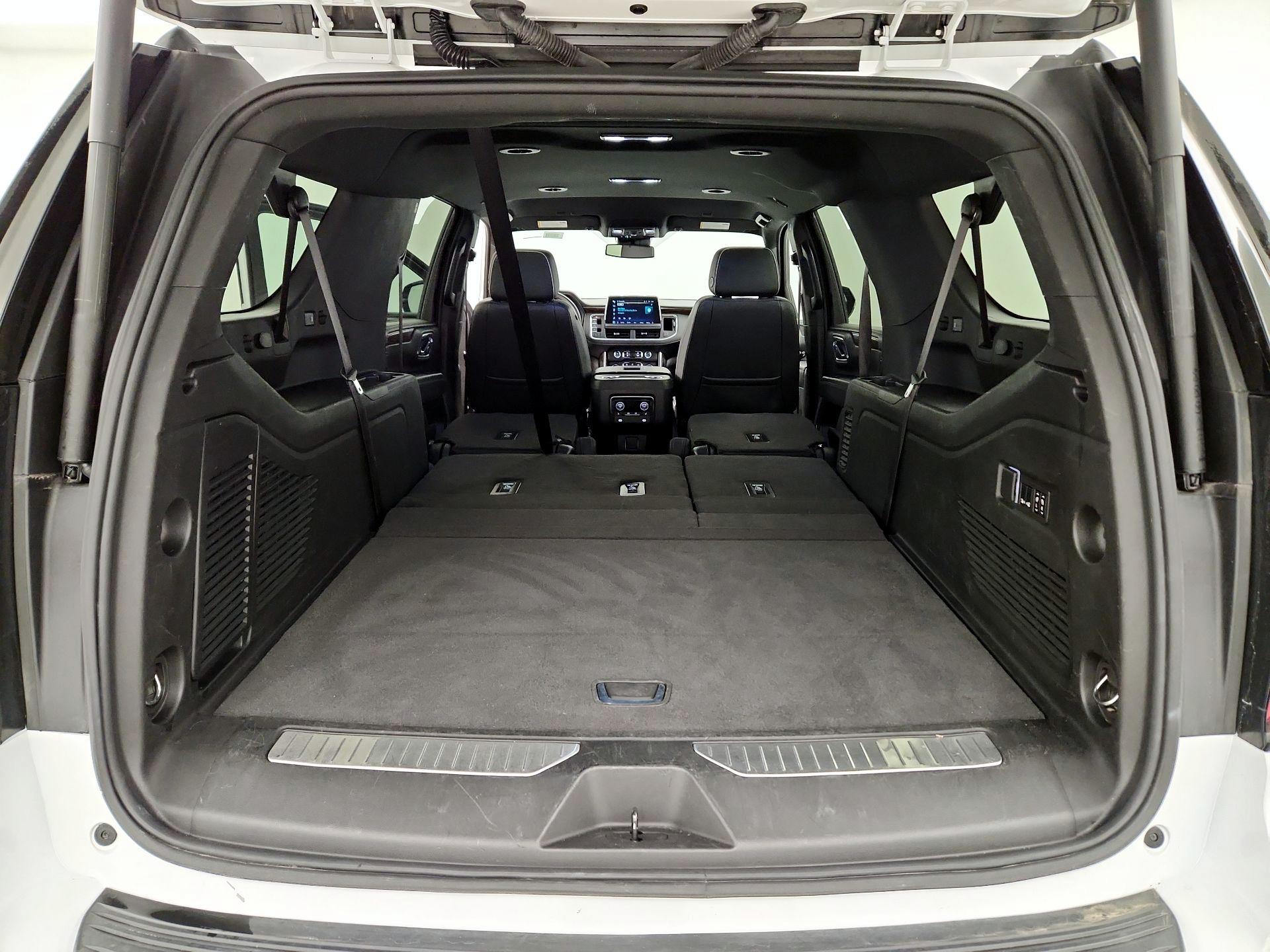 Thumbnail: 2023 Chevrolet Suburban - 20