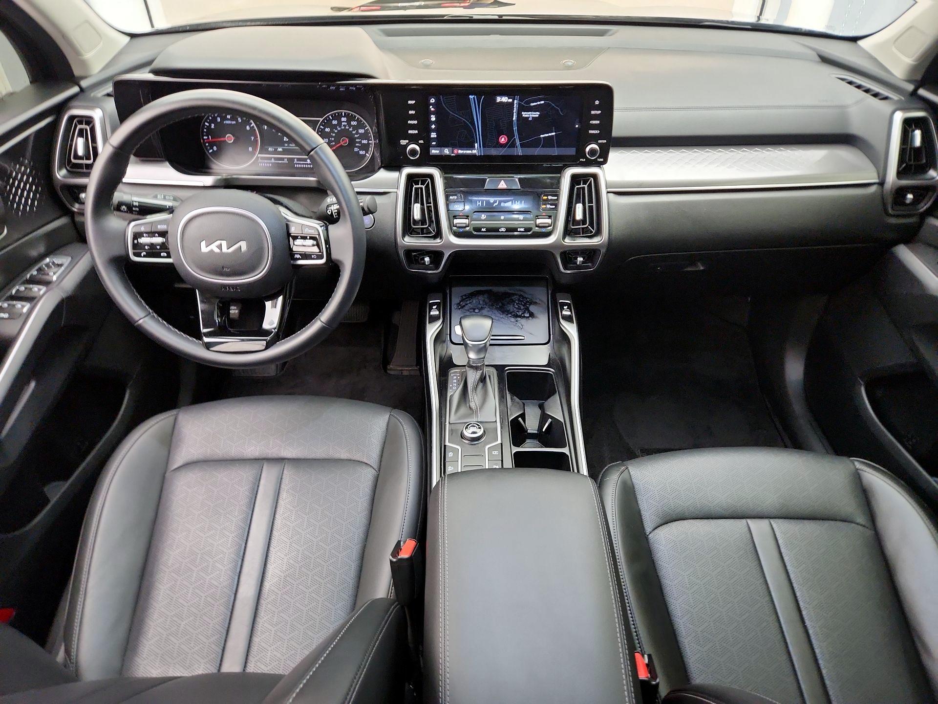 Thumbnail: 2023 Kia Sorento - 9