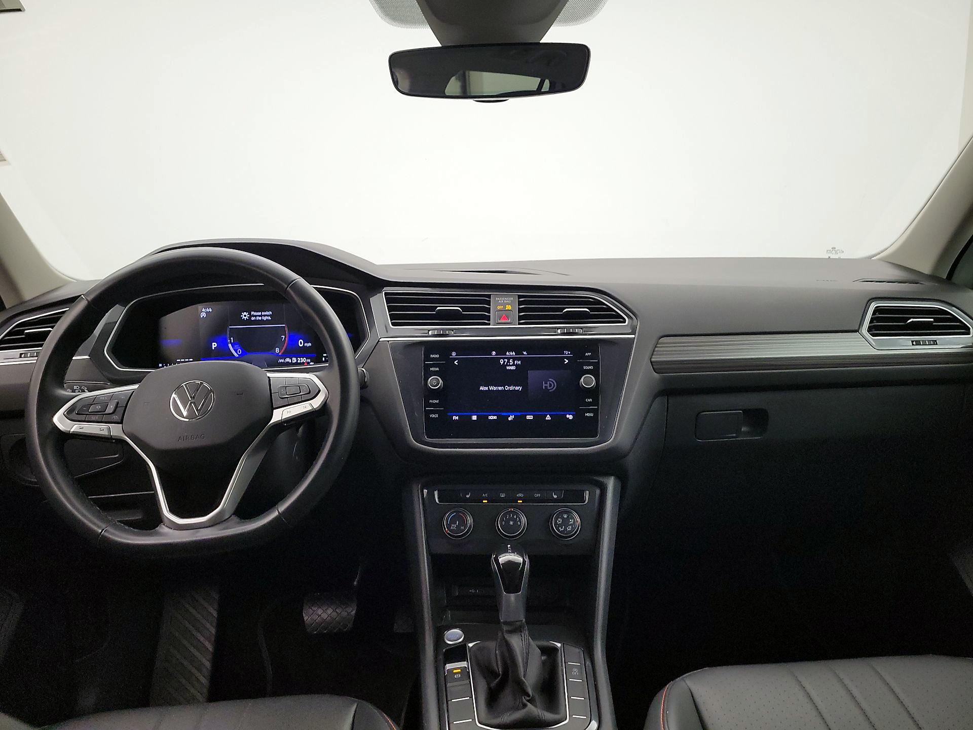 Thumbnail: 2024 Volkswagen Tiguan - 9