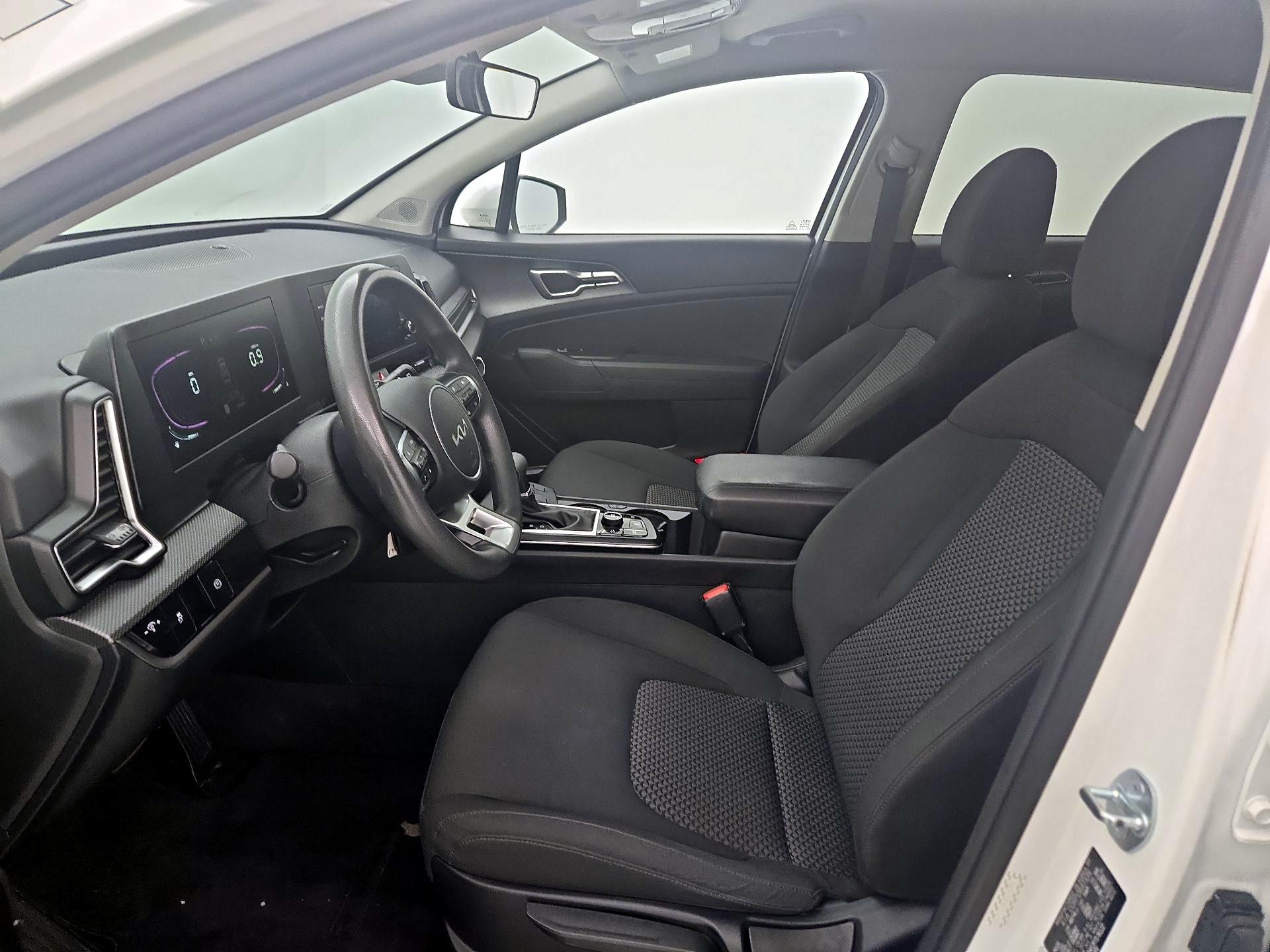 Thumbnail: 2023 Kia Sportage - 11