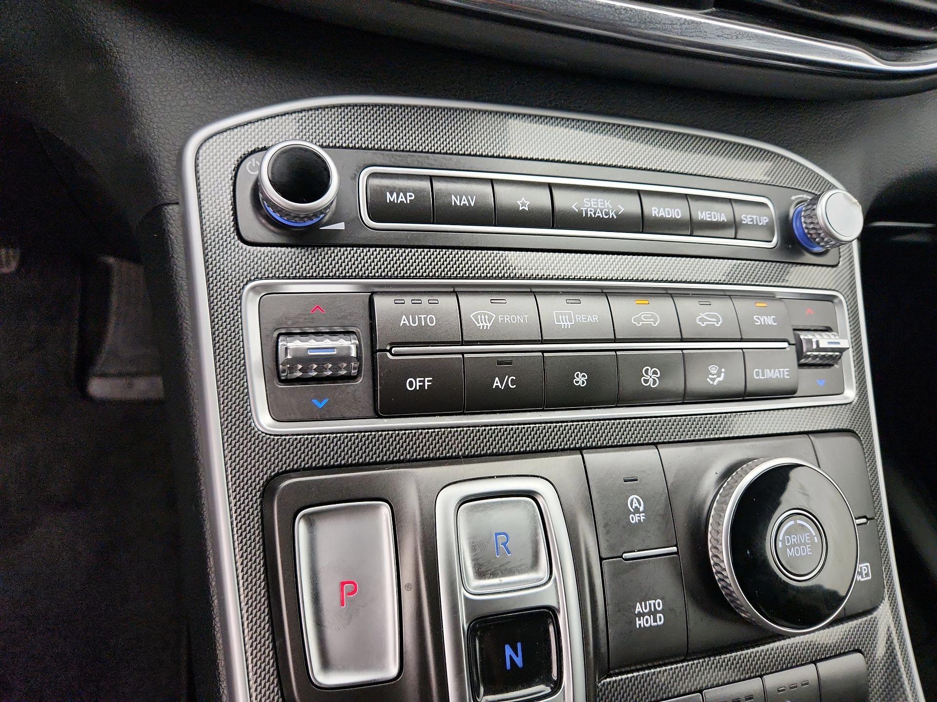 Thumbnail: 2023 Hyundai Santa Fe - 17