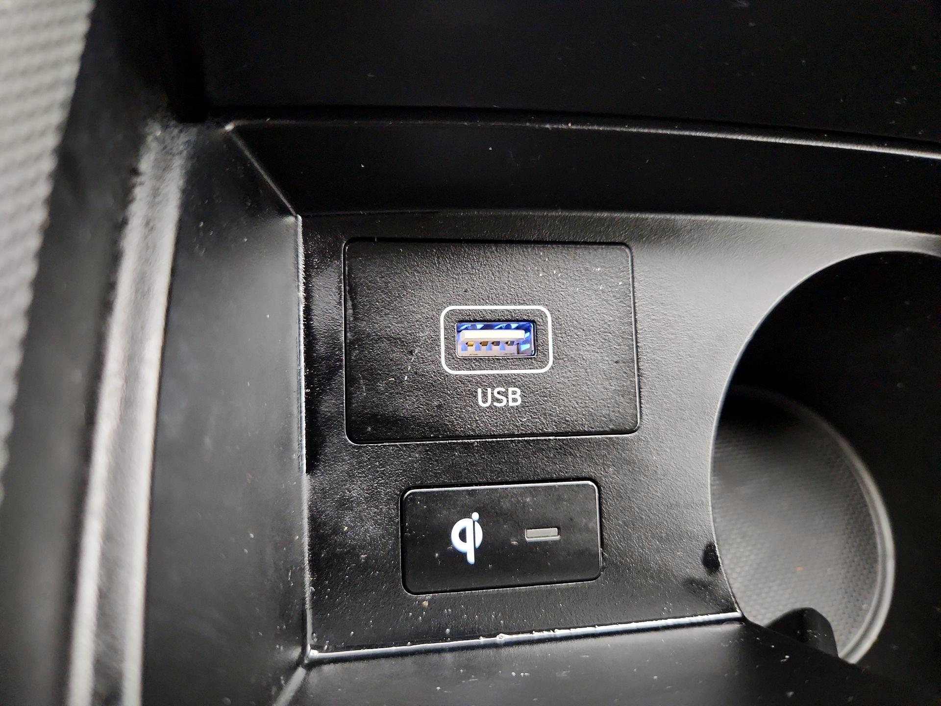 Thumbnail: 2023 Hyundai Santa Fe - 19