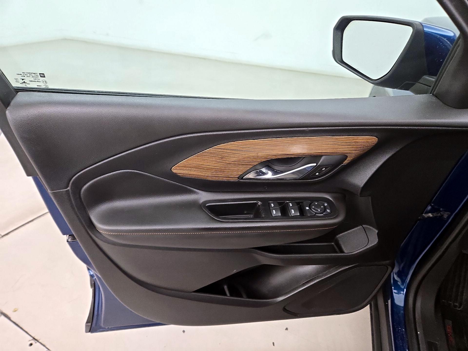 Thumbnail: 2020 GMC Terrain - 12