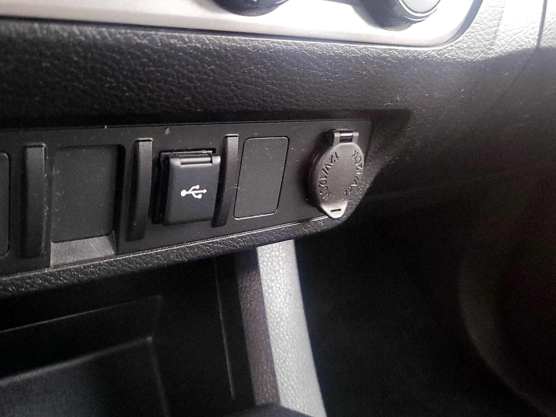 Thumbnail: 2023 Toyota Tacoma - 18