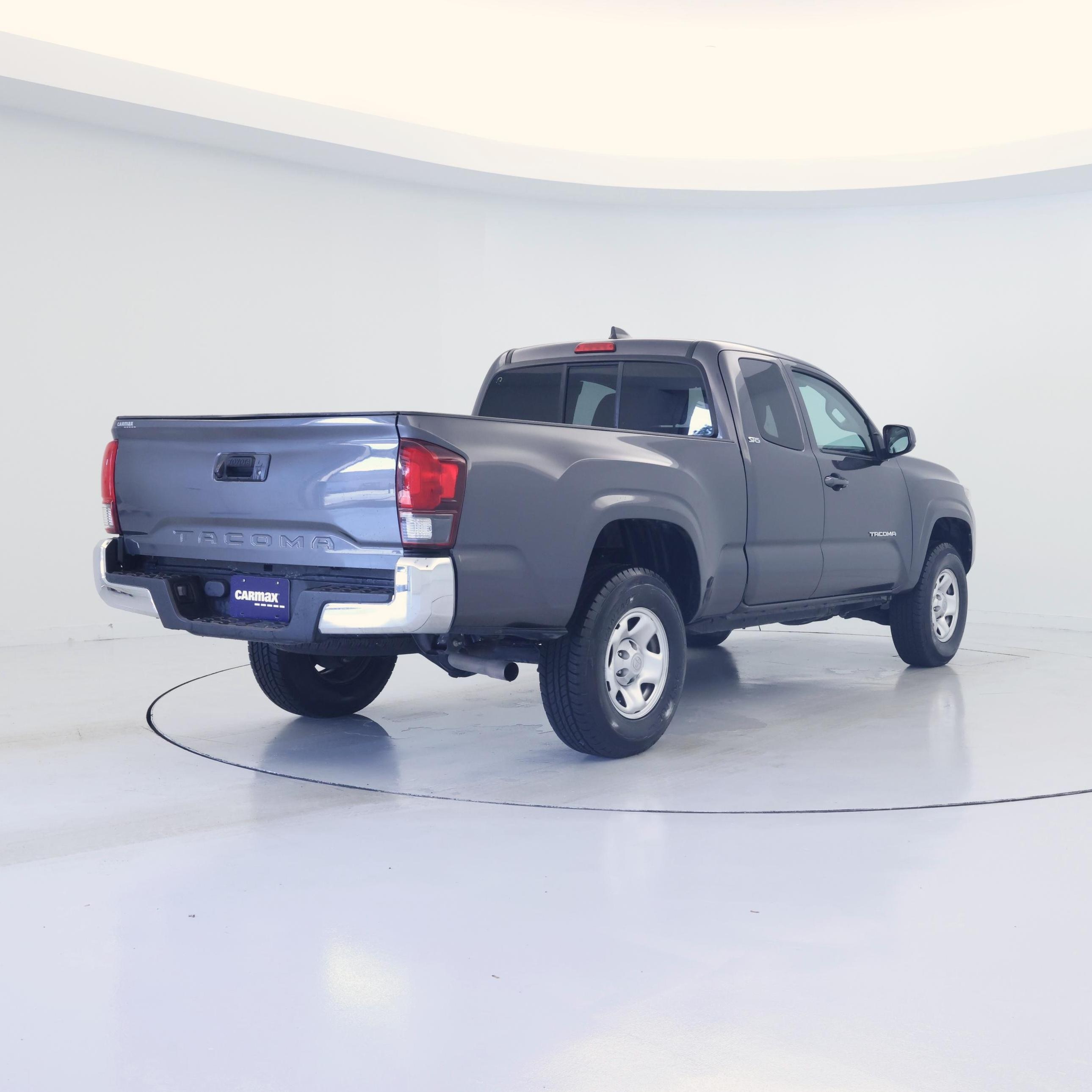 Thumbnail: 2023 Toyota Tacoma - 8