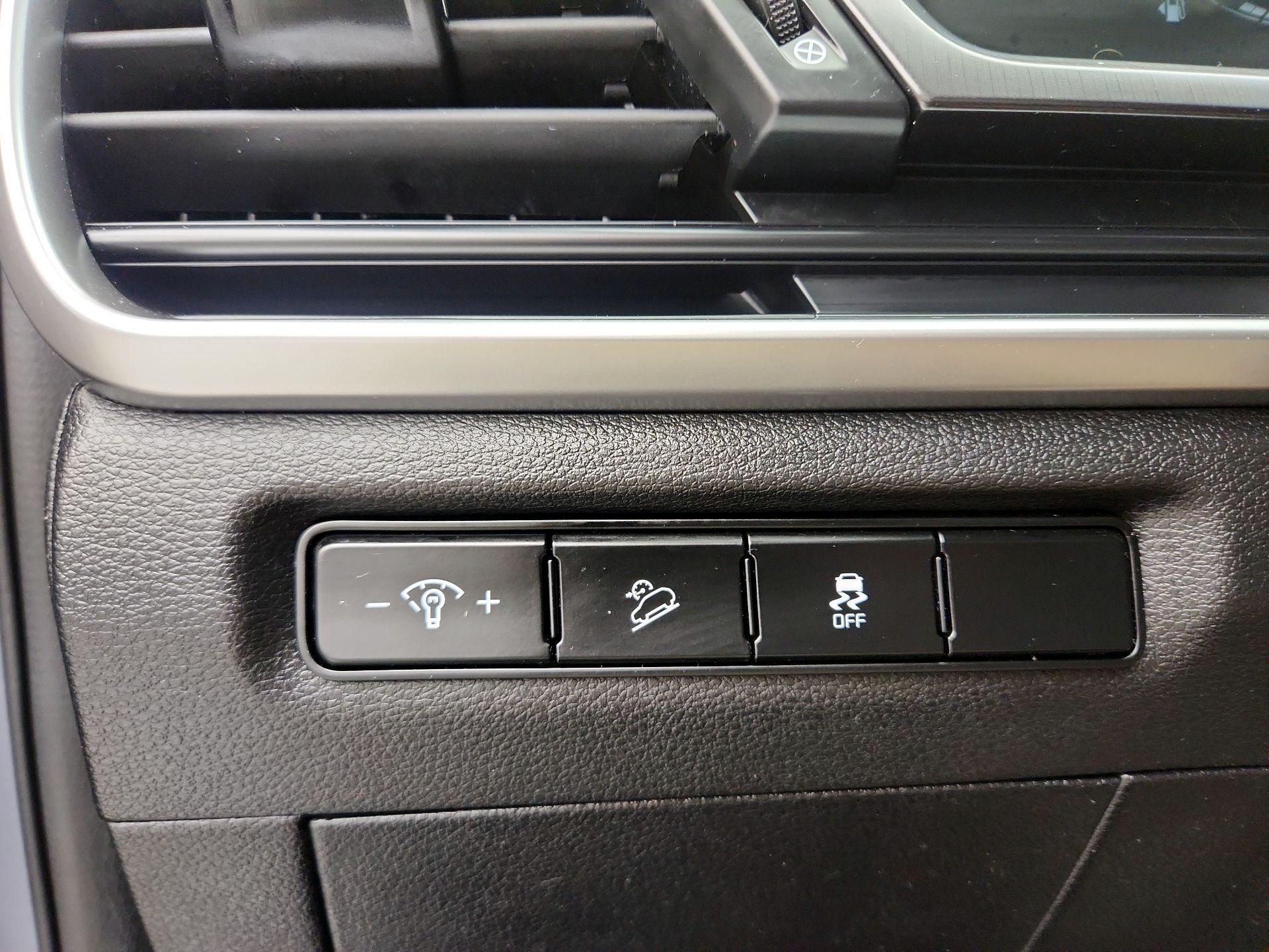 Thumbnail: 2023 Kia Telluride - 13