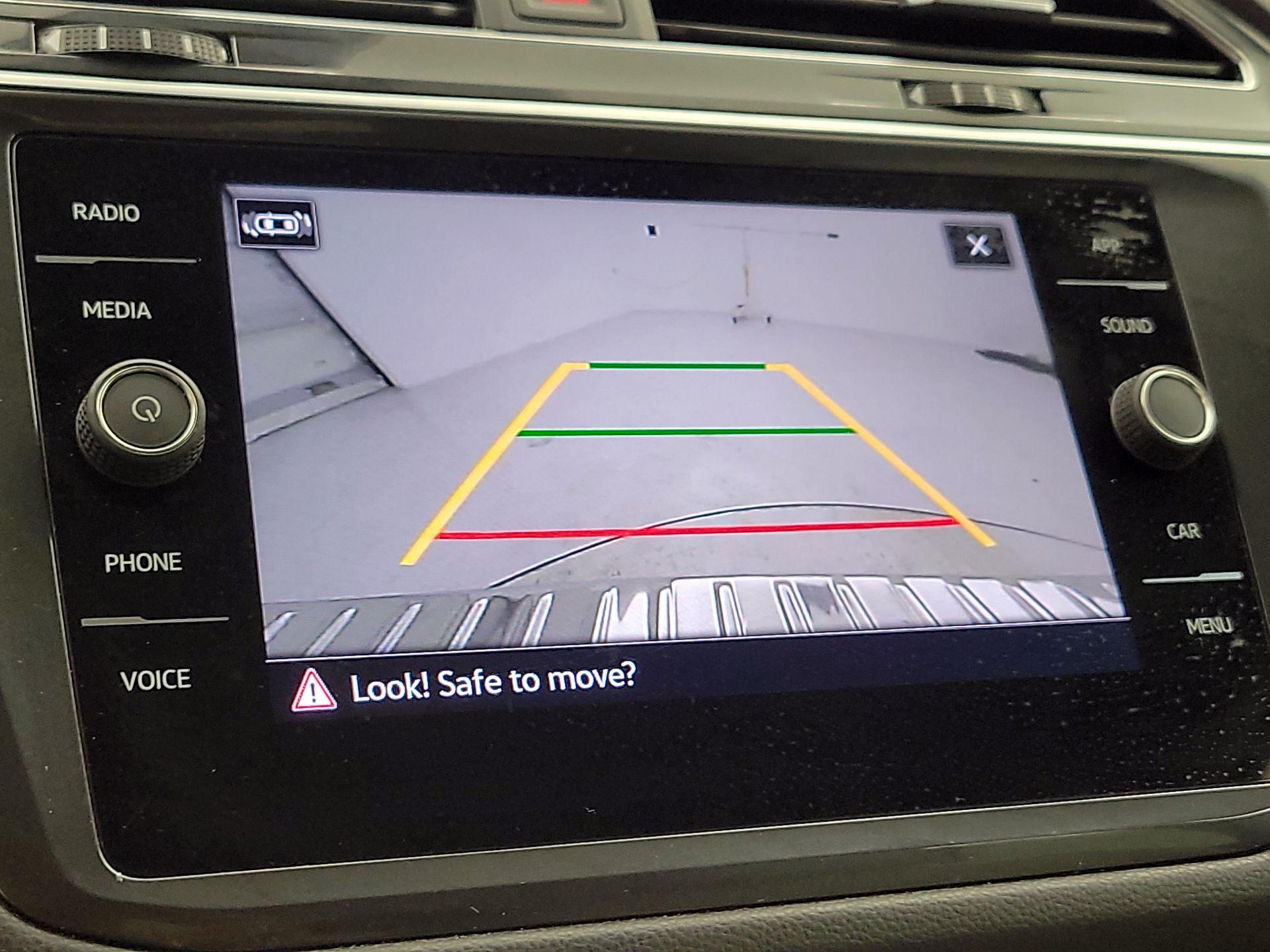 Thumbnail: 2023 Volkswagen Tiguan - 14