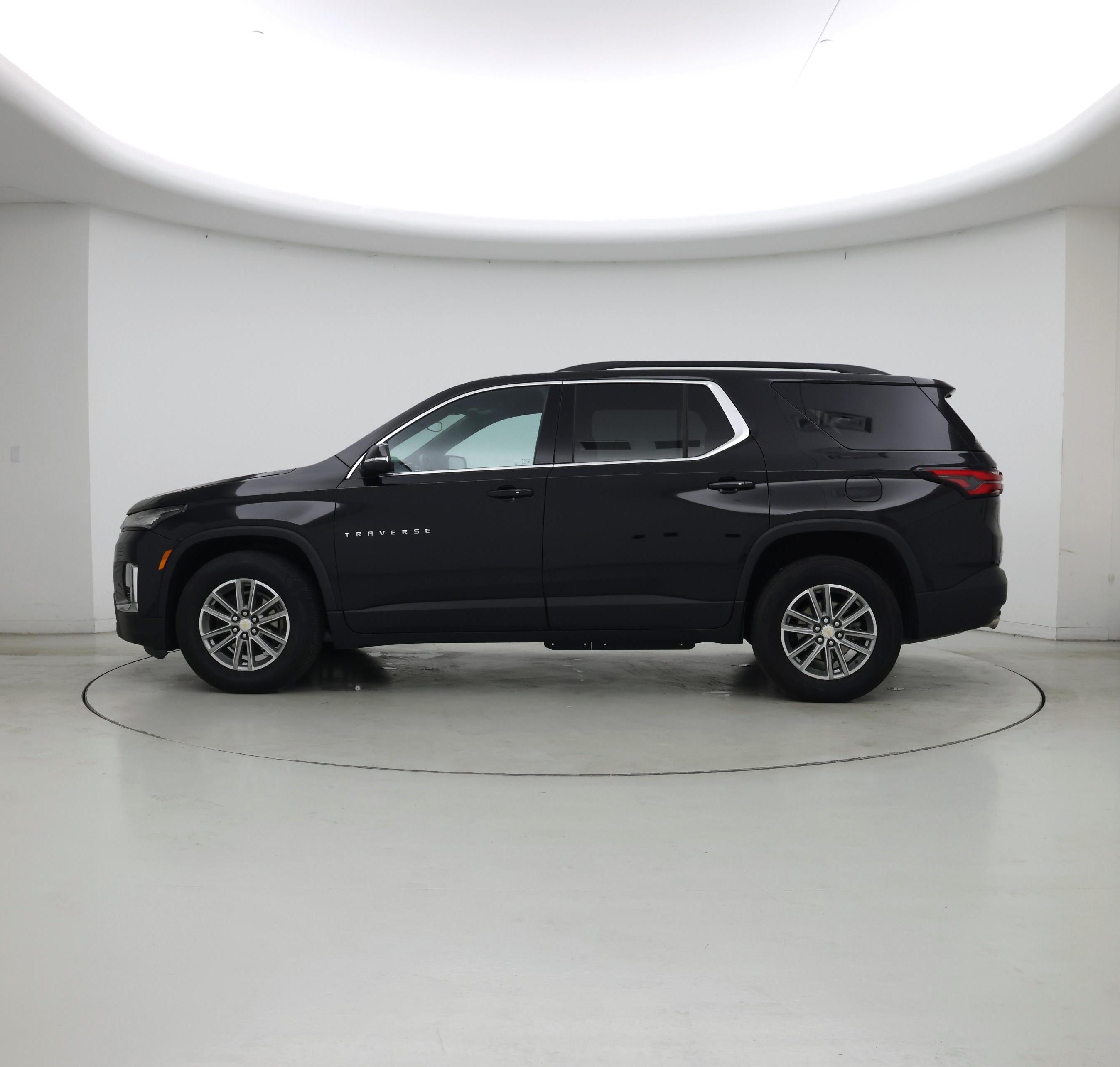 Thumbnail: 2023 Chevrolet Traverse - 3