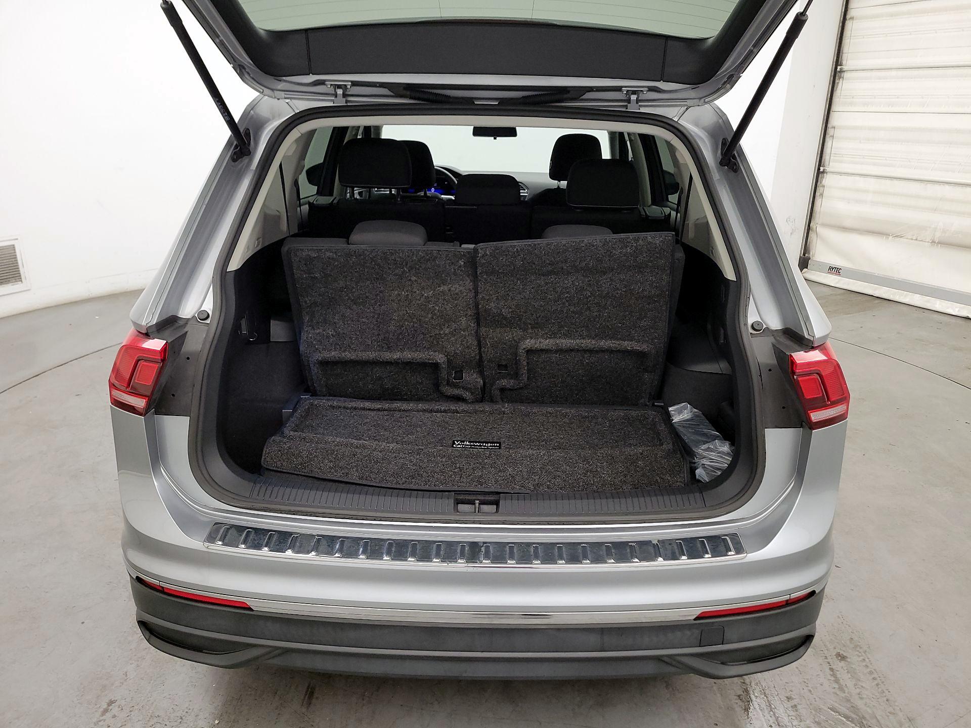 Thumbnail: 2022 Volkswagen Tiguan - 19