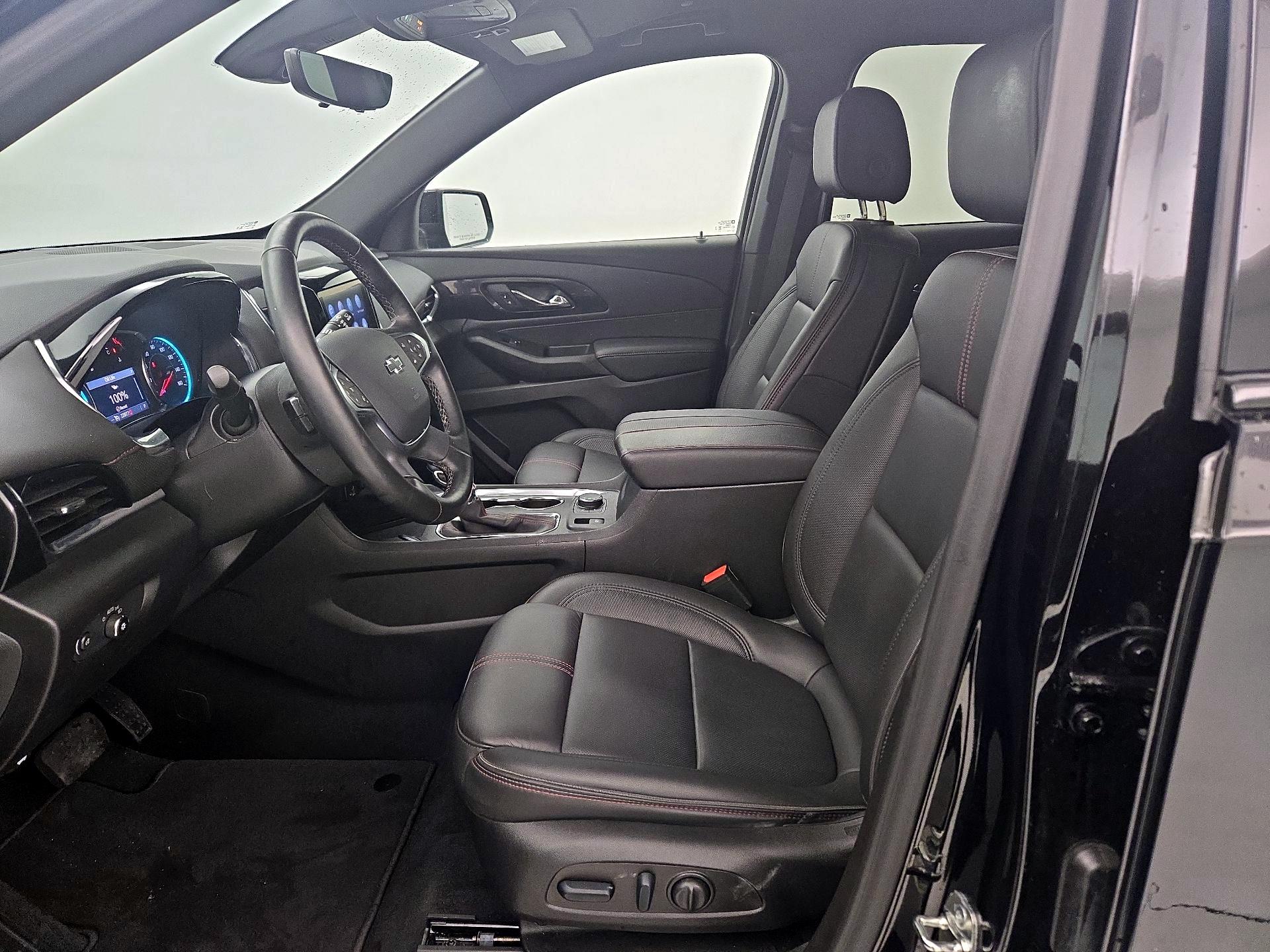 Thumbnail: 2023 Chevrolet Traverse - 11