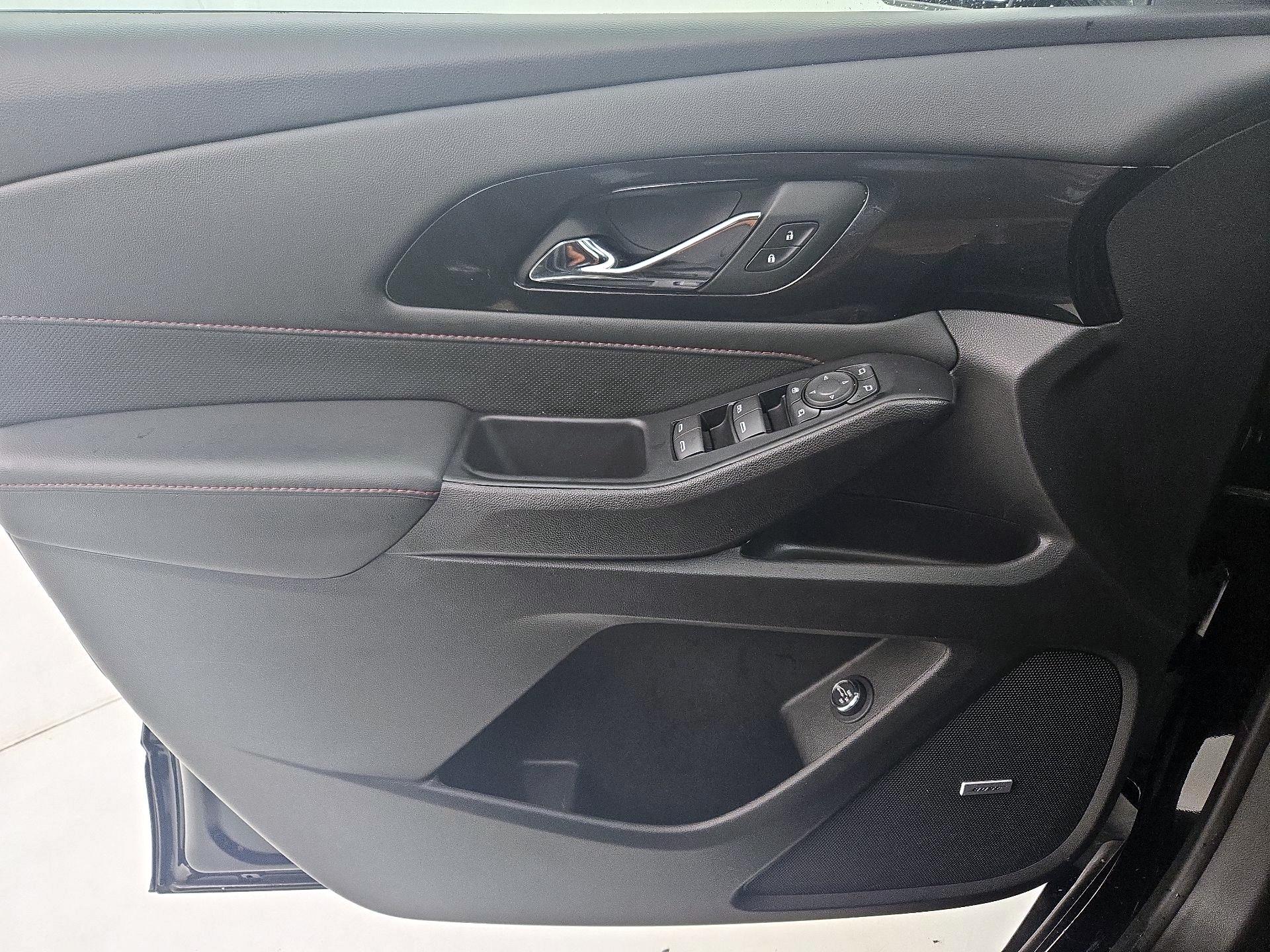 Thumbnail: 2023 Chevrolet Traverse - 12