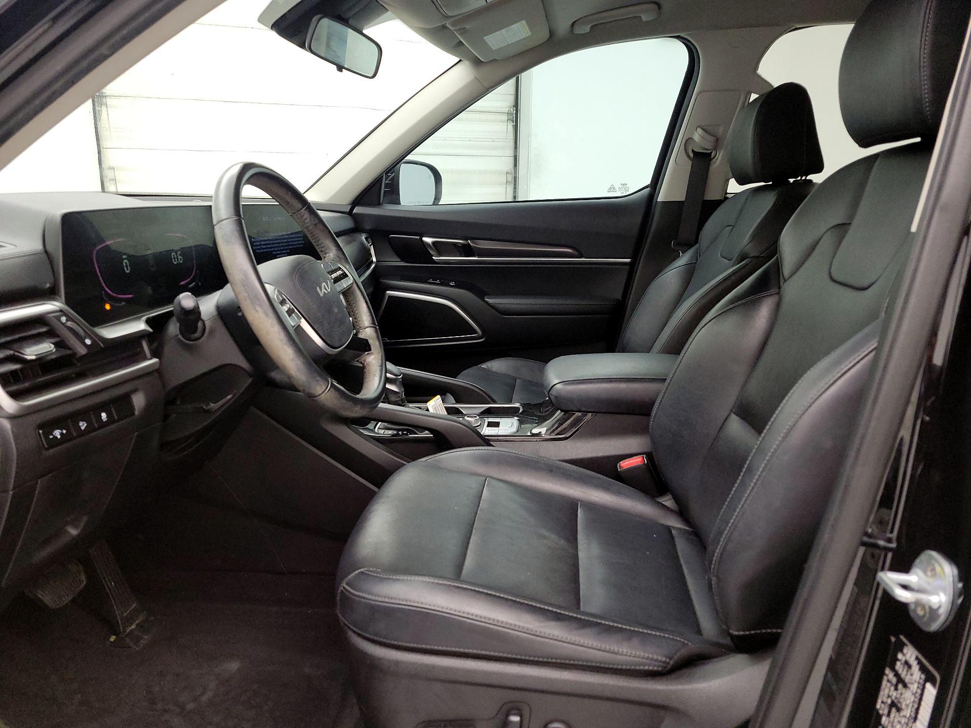 Thumbnail: 2023 Kia Telluride - 11