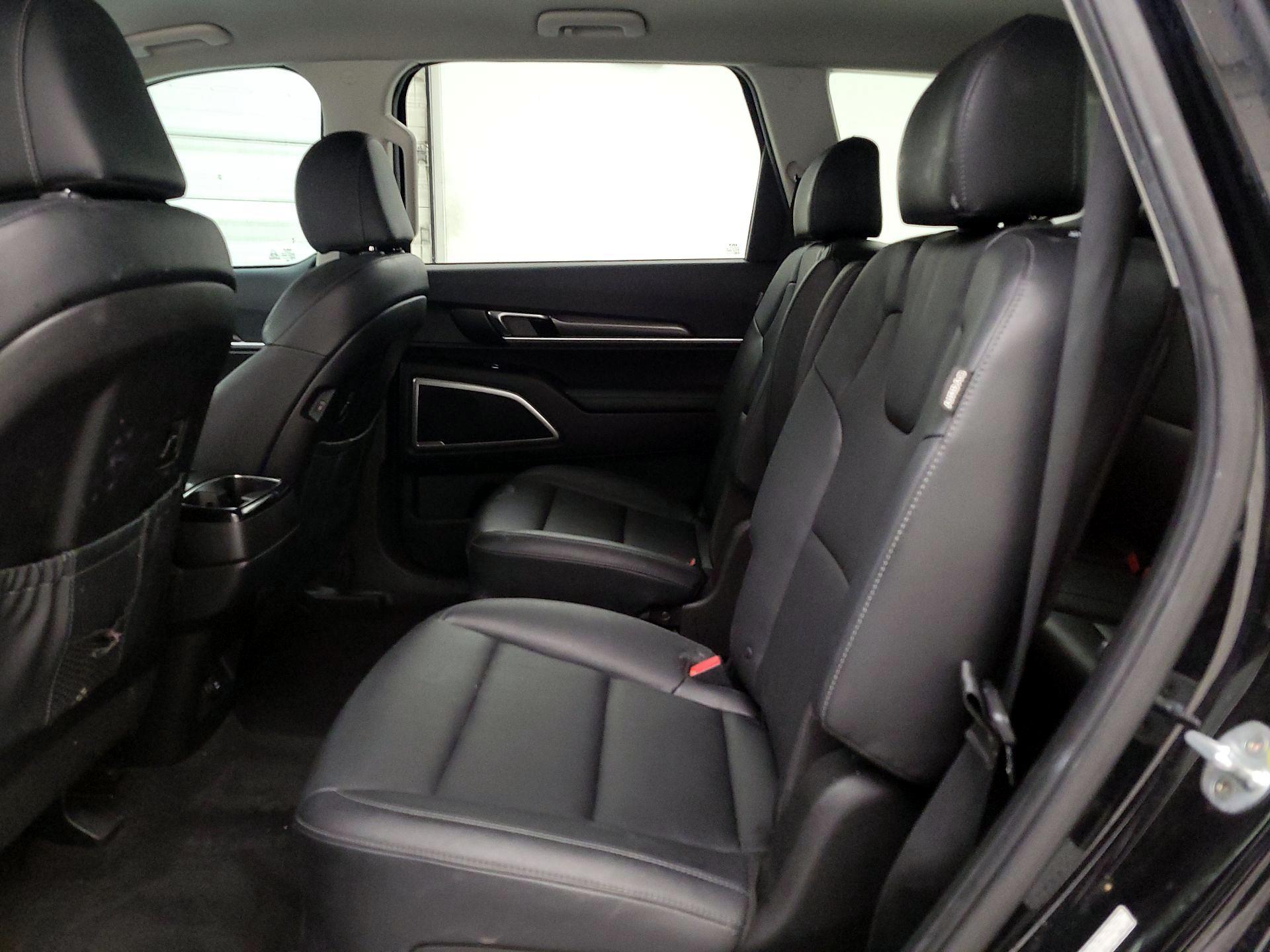 Thumbnail: 2023 Kia Telluride - 19