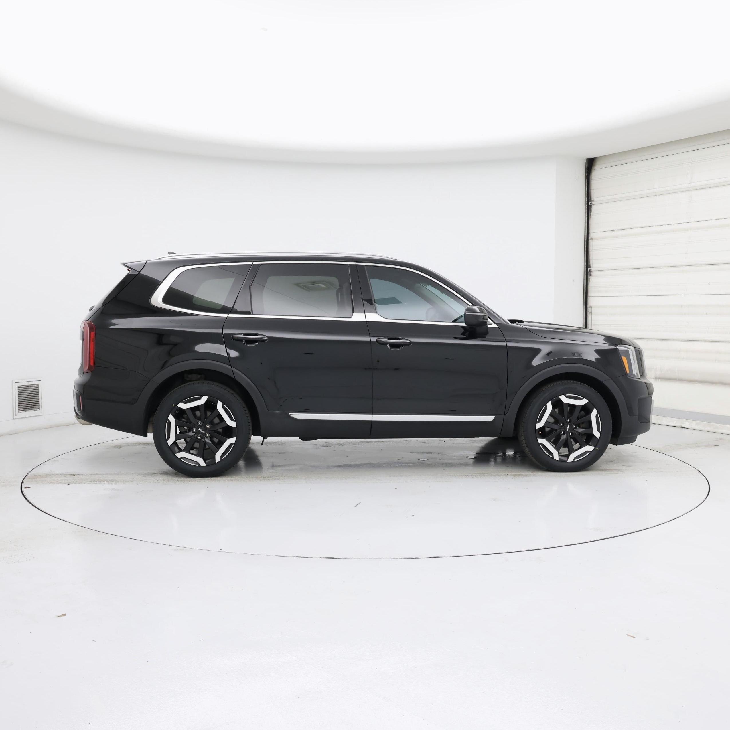 Thumbnail: 2023 Kia Telluride - 7