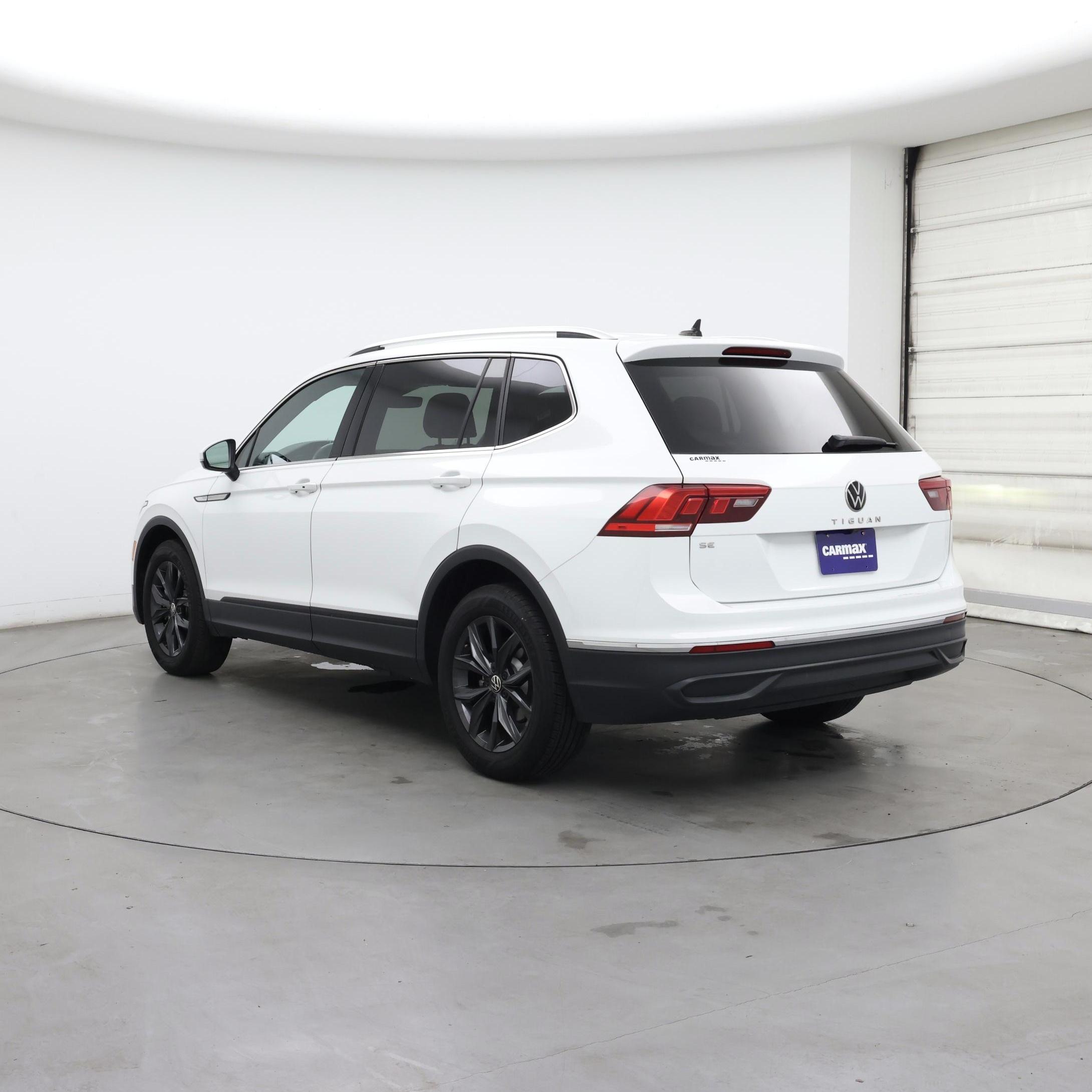 Thumbnail: 2024 Volkswagen Tiguan - 2