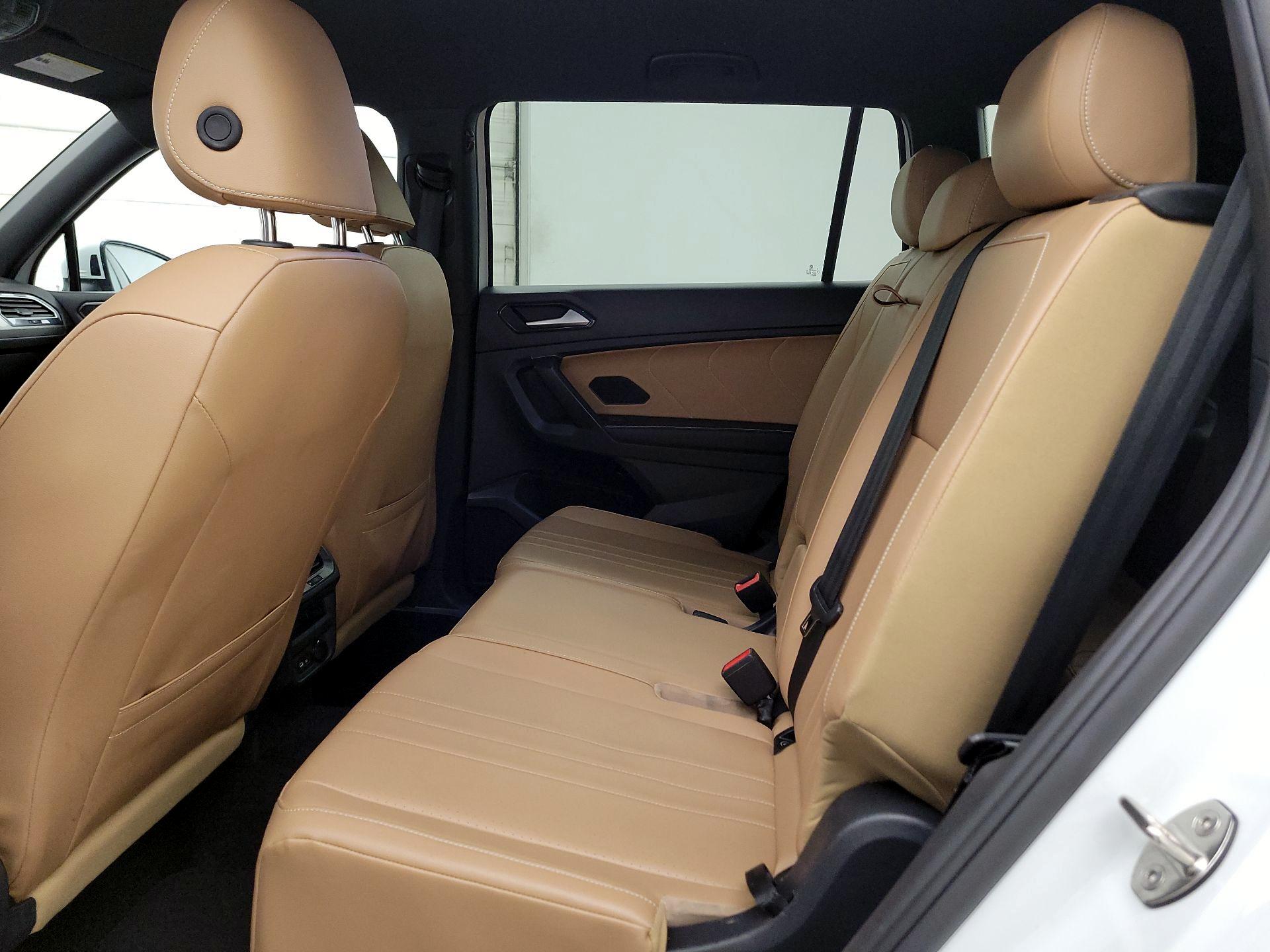 Thumbnail: 2024 Volkswagen Tiguan - 19