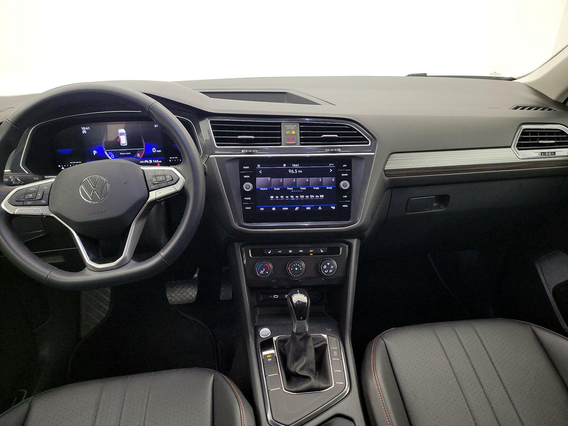 Thumbnail: 2024 Volkswagen Tiguan - 9