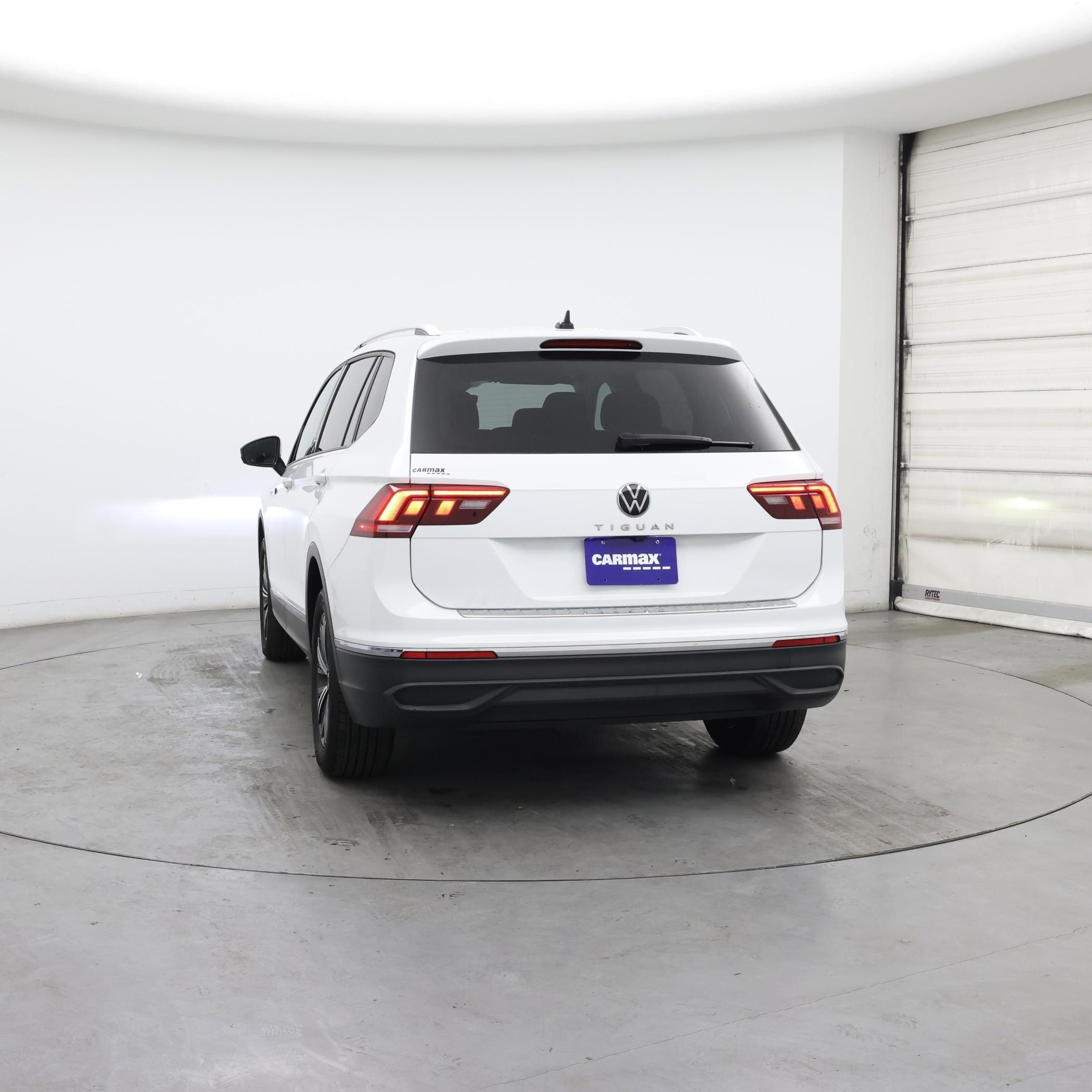 Thumbnail: 2024 Volkswagen Tiguan - 6