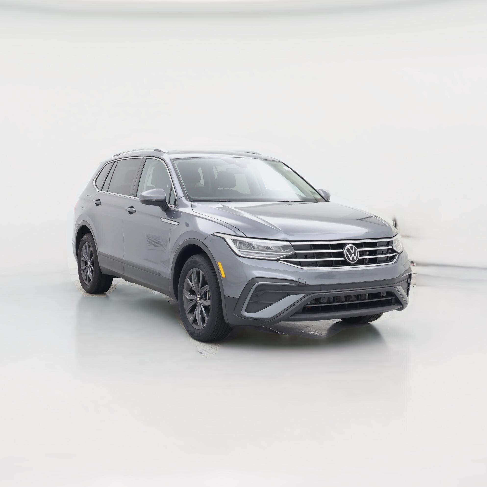 Thumbnail: 2023 Volkswagen Tiguan - 1