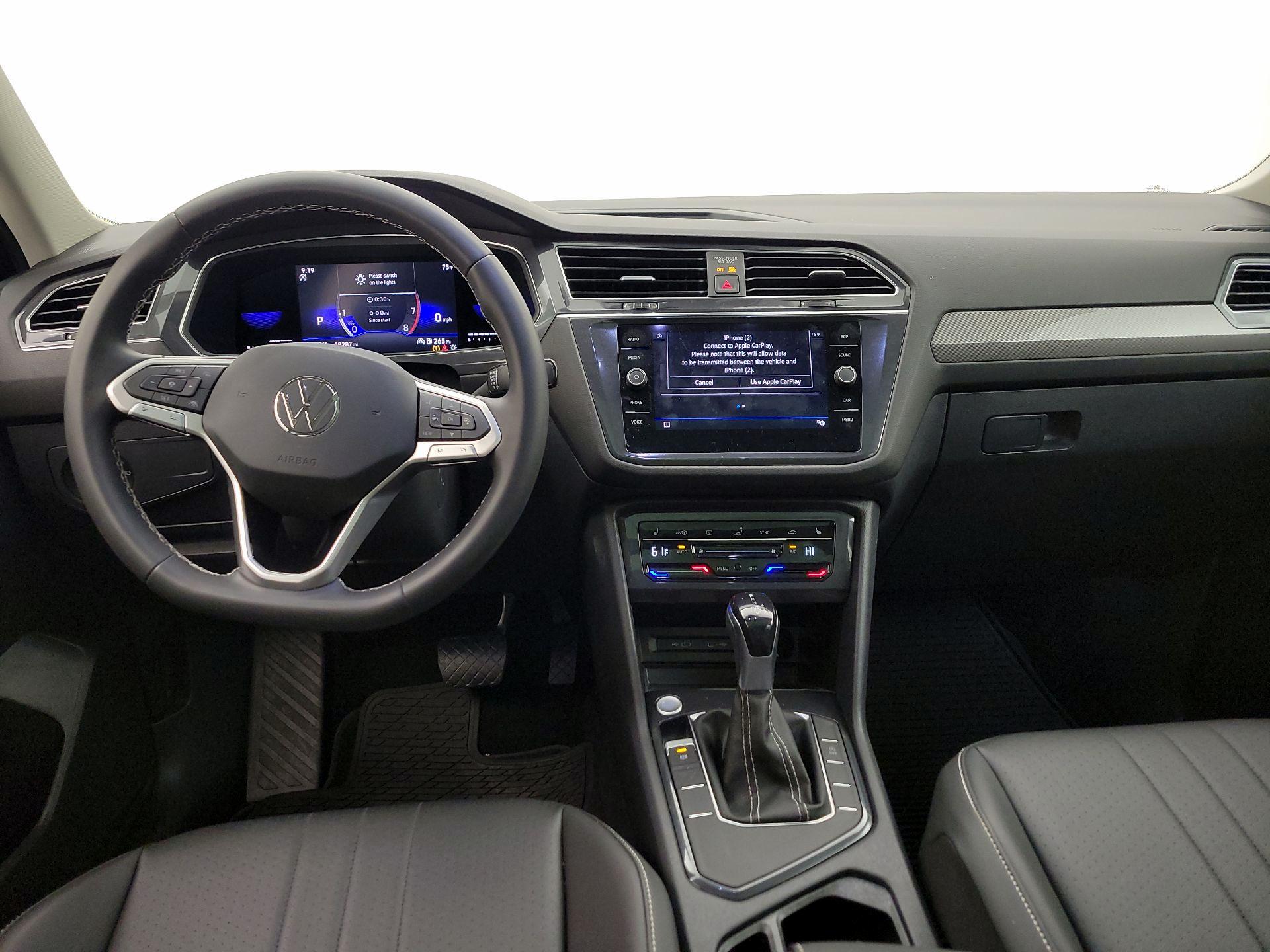 Thumbnail: 2023 Volkswagen Tiguan - 9