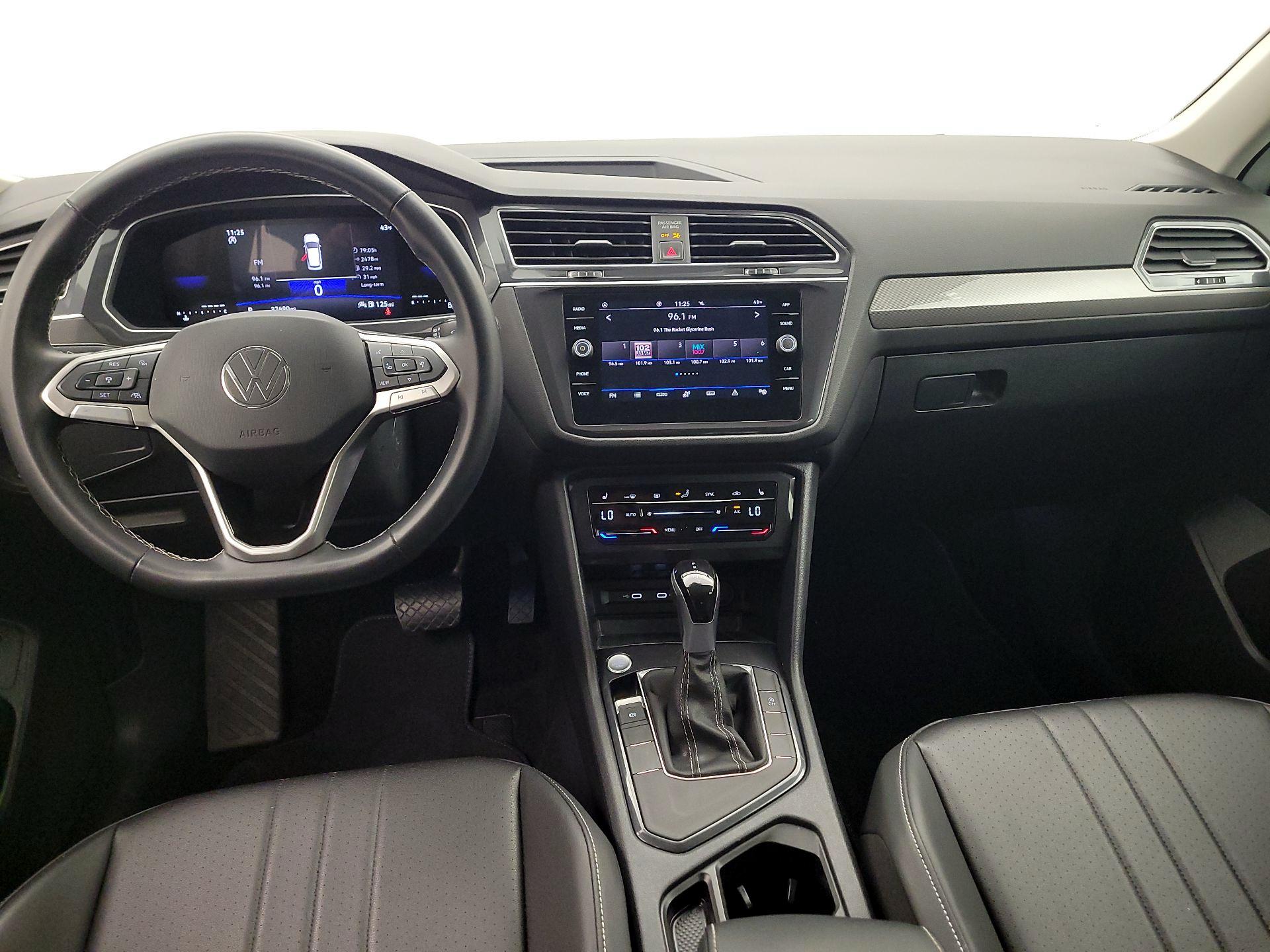 Thumbnail: 2024 Volkswagen Tiguan - 9