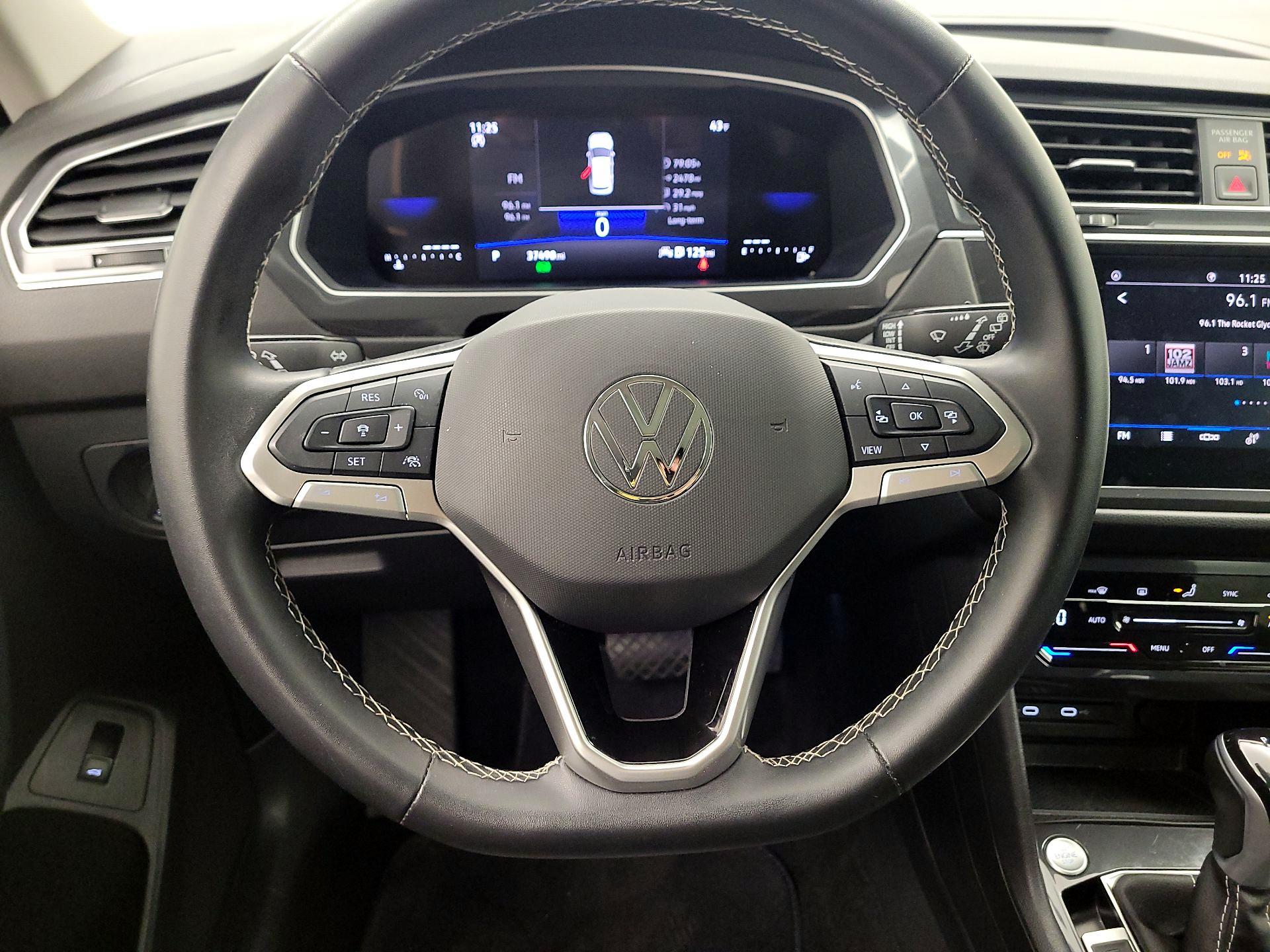 Thumbnail: 2024 Volkswagen Tiguan - 10