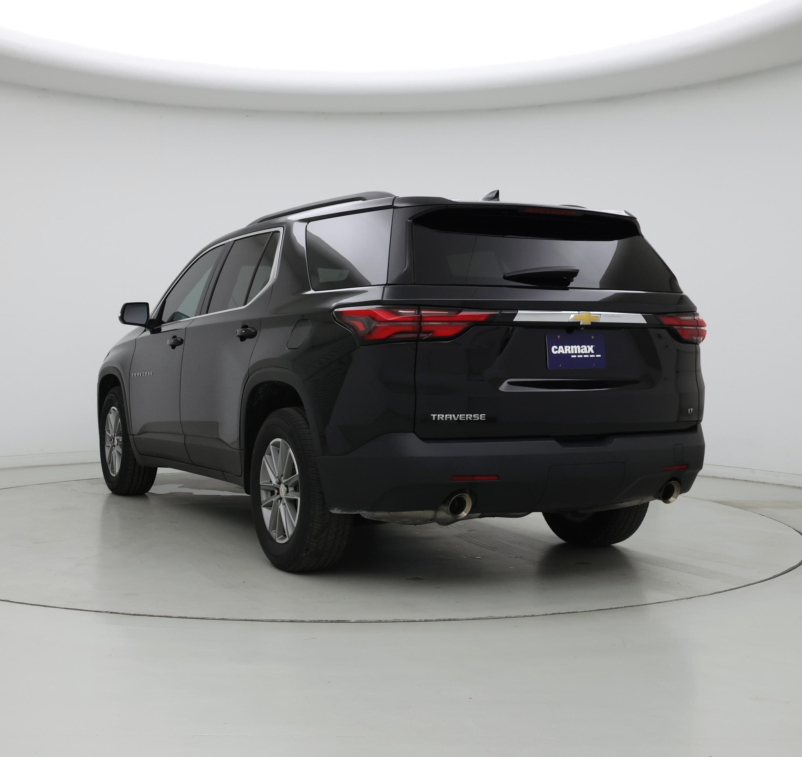 Thumbnail: 2023 Chevrolet Traverse - 2