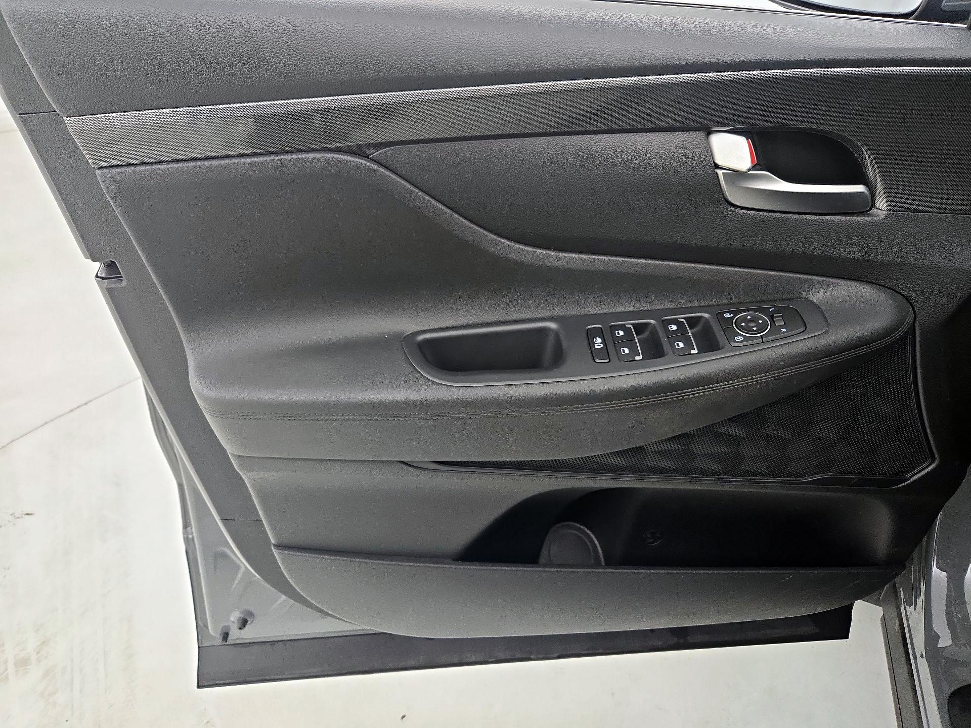 Thumbnail: 2023 Hyundai Santa Fe - 12