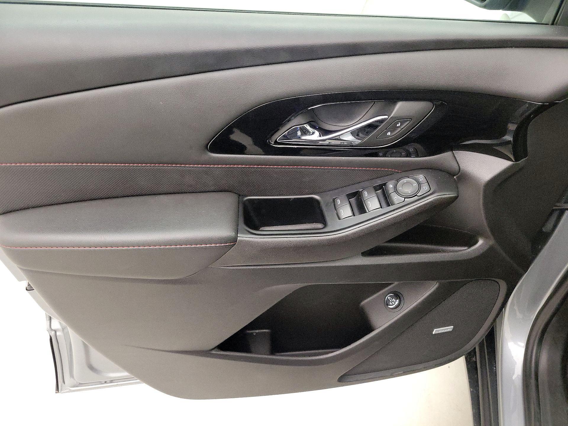 Thumbnail: 2023 Chevrolet Traverse - 12