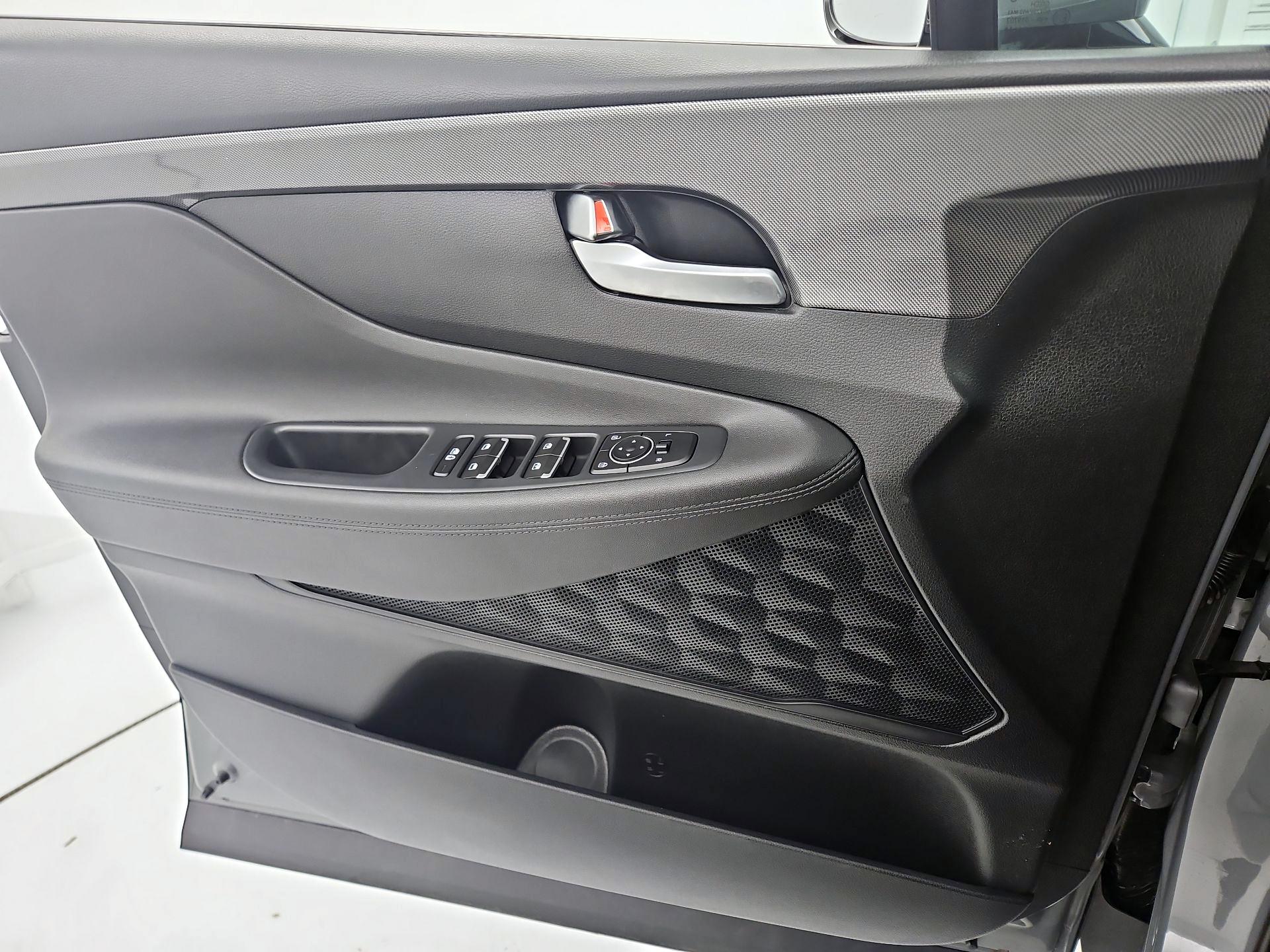 Thumbnail: 2023 Hyundai Santa Fe - 12