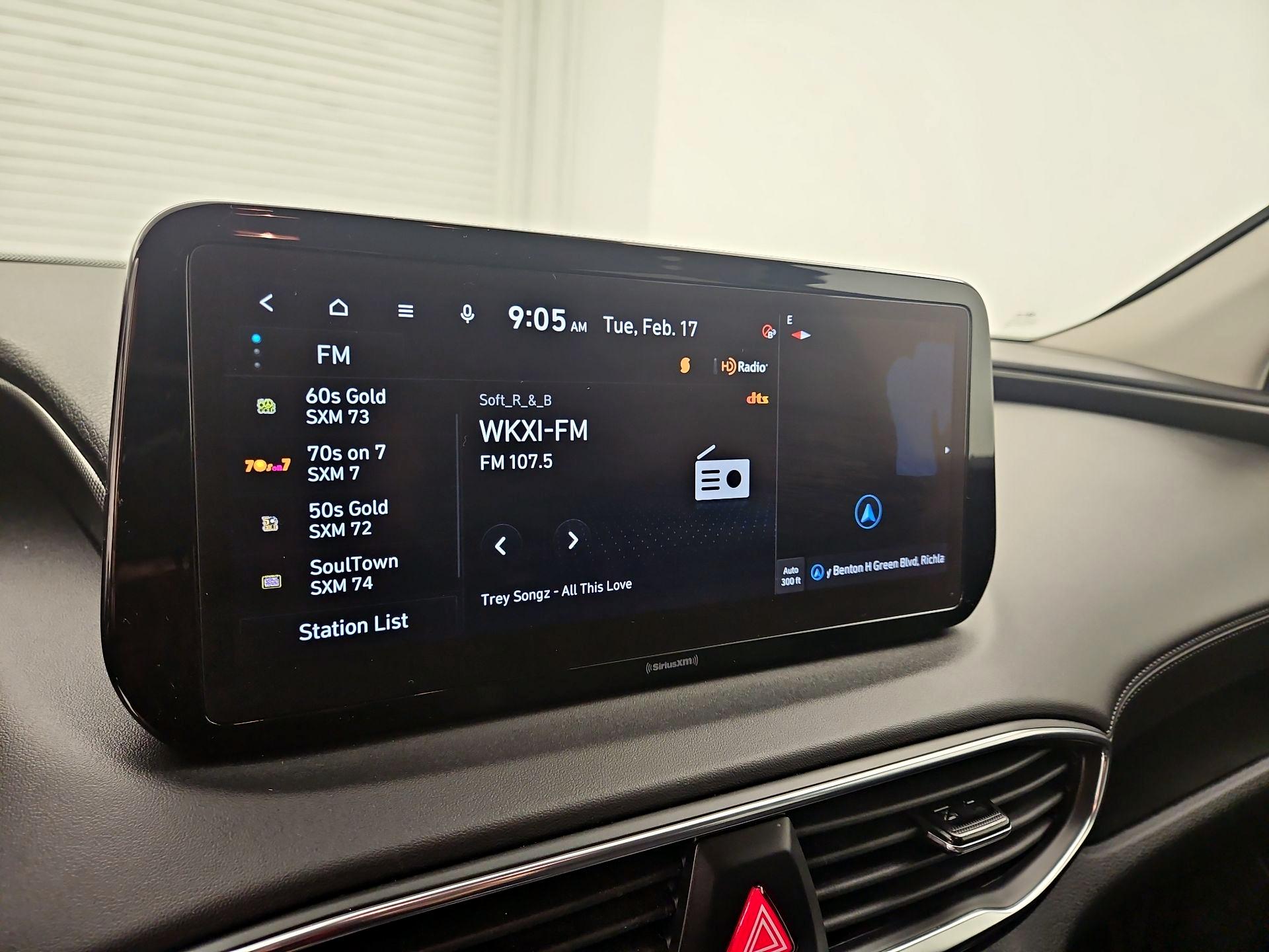 Thumbnail: 2023 Hyundai Santa Fe - 15