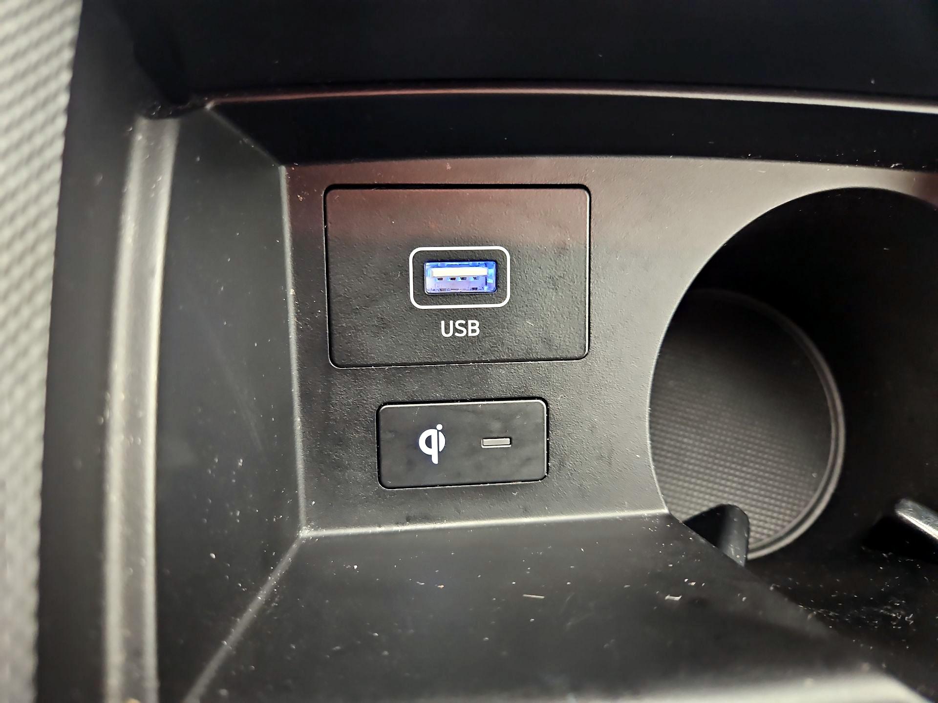 Thumbnail: 2023 Hyundai Santa Fe - 19