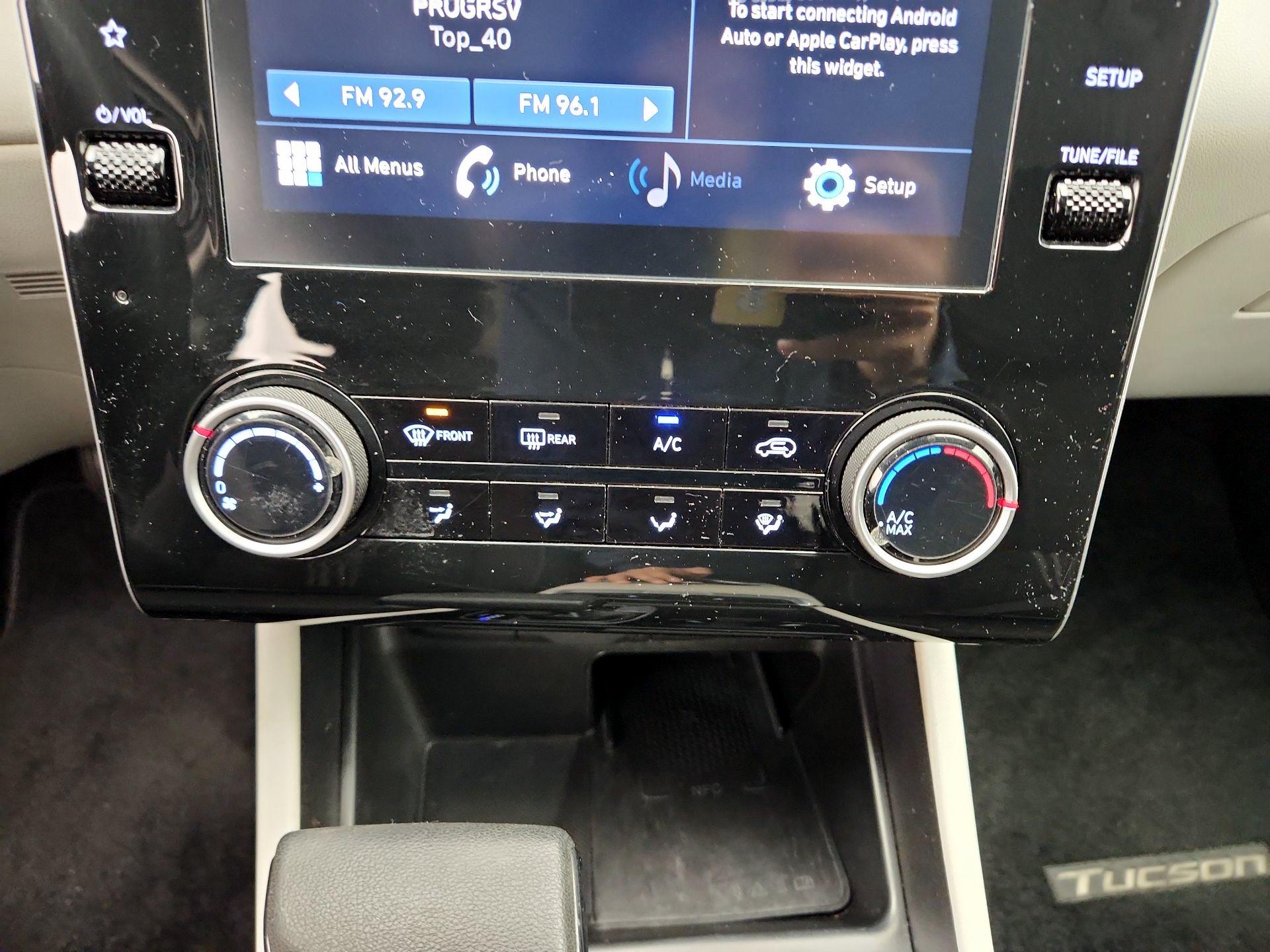 Thumbnail: 2023 Hyundai Tucson - 16