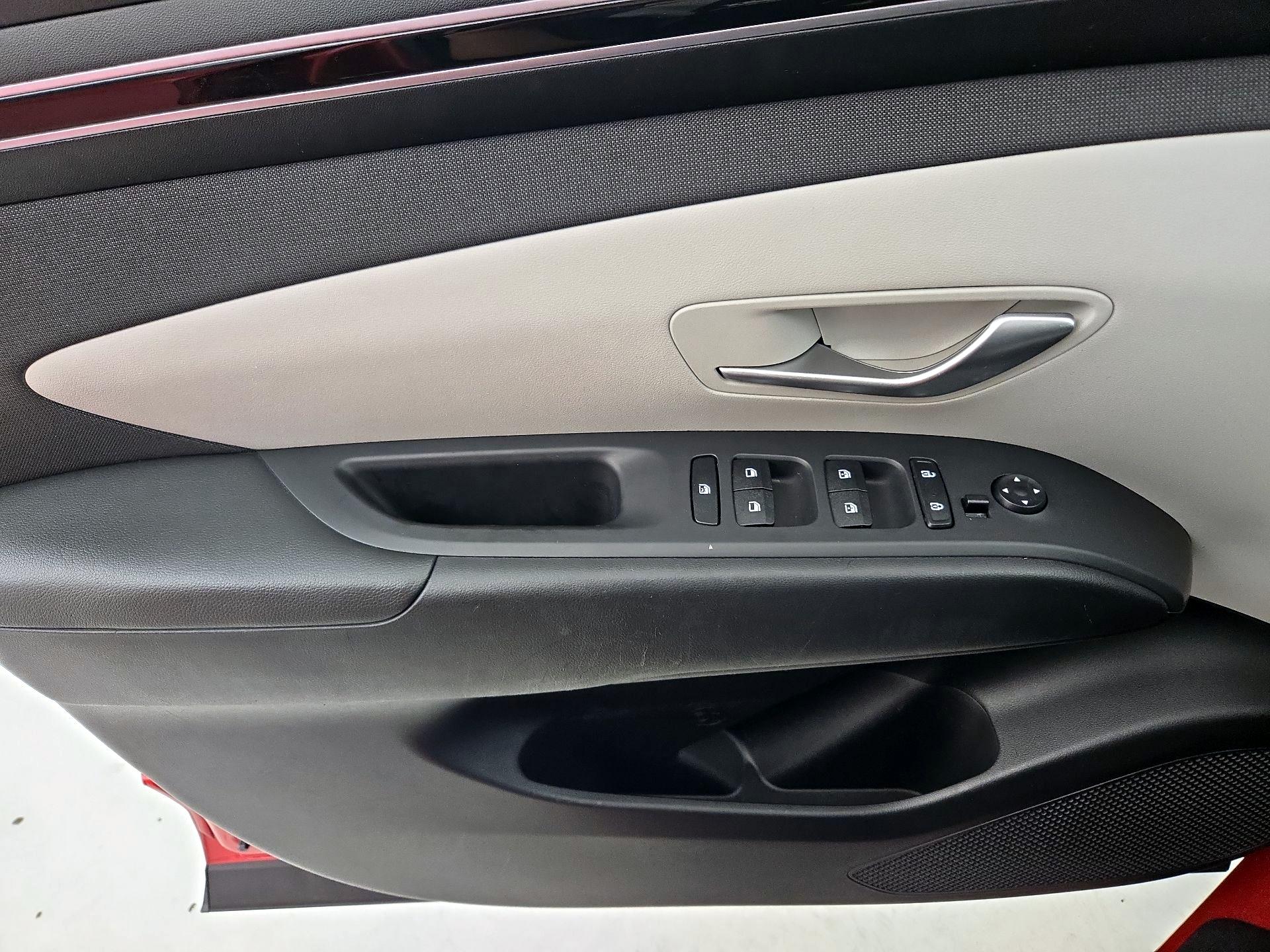 Thumbnail: 2023 Hyundai Tucson - 12