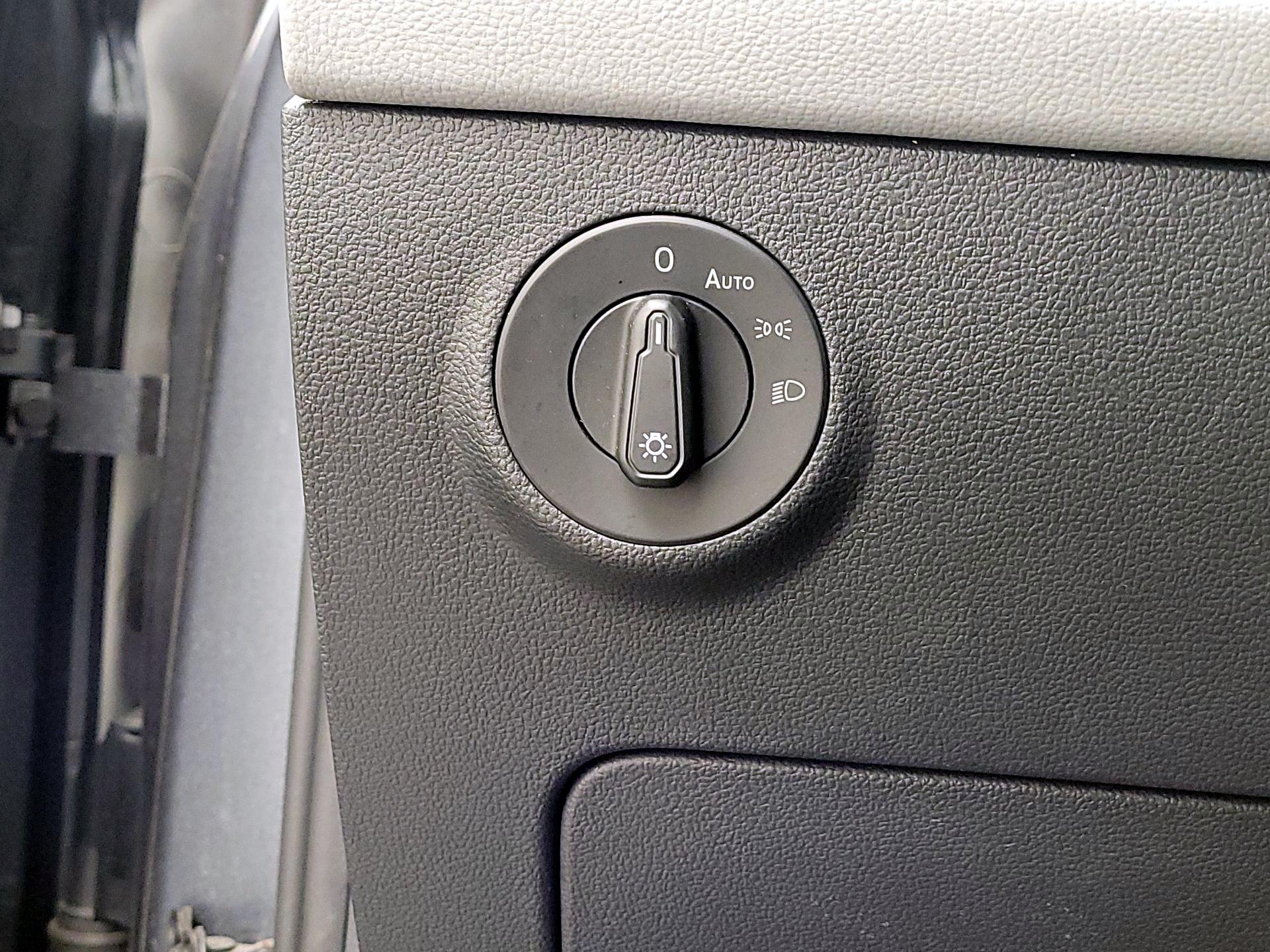 Thumbnail: 2023 Volkswagen Taos - 13