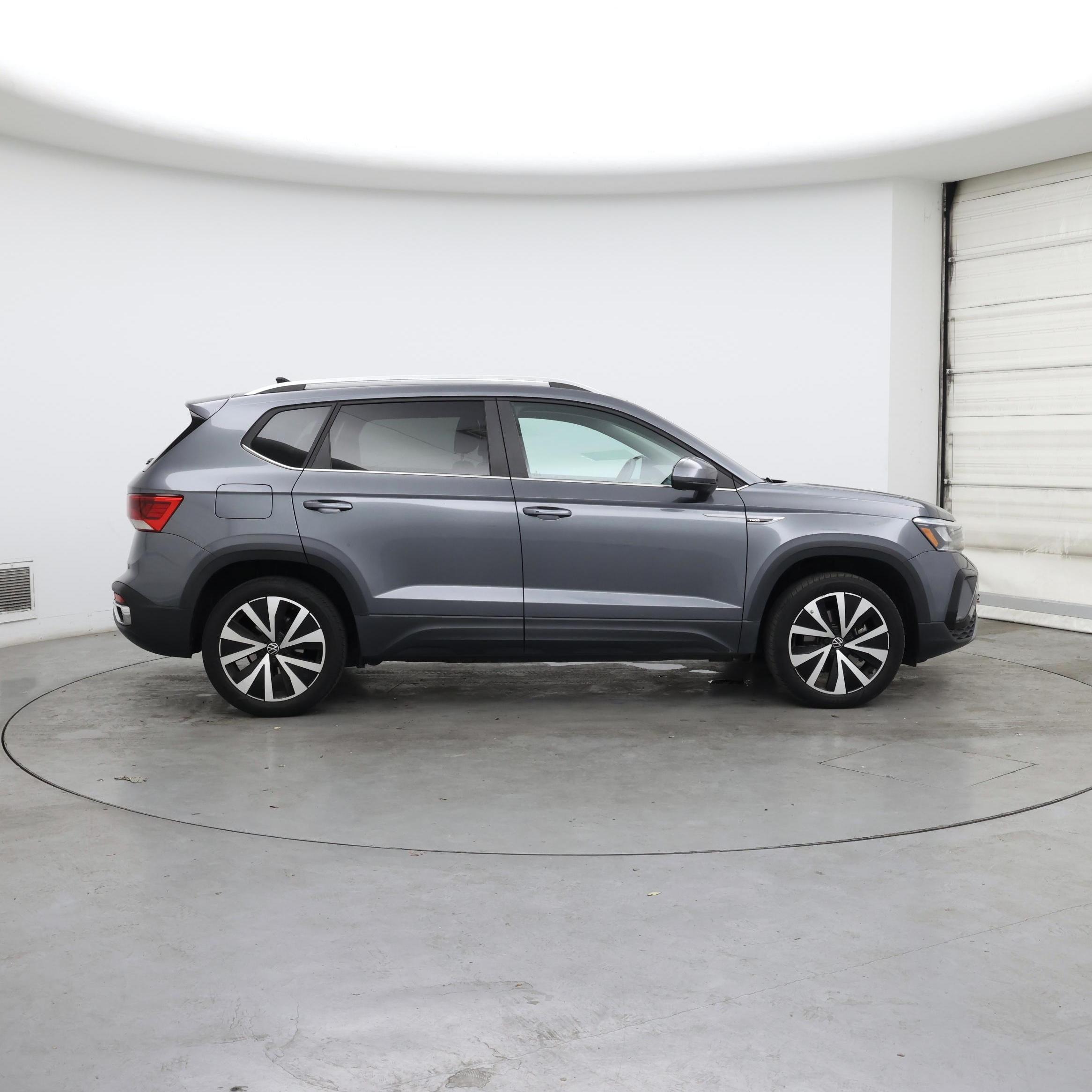 Thumbnail: 2023 Volkswagen Taos - 7