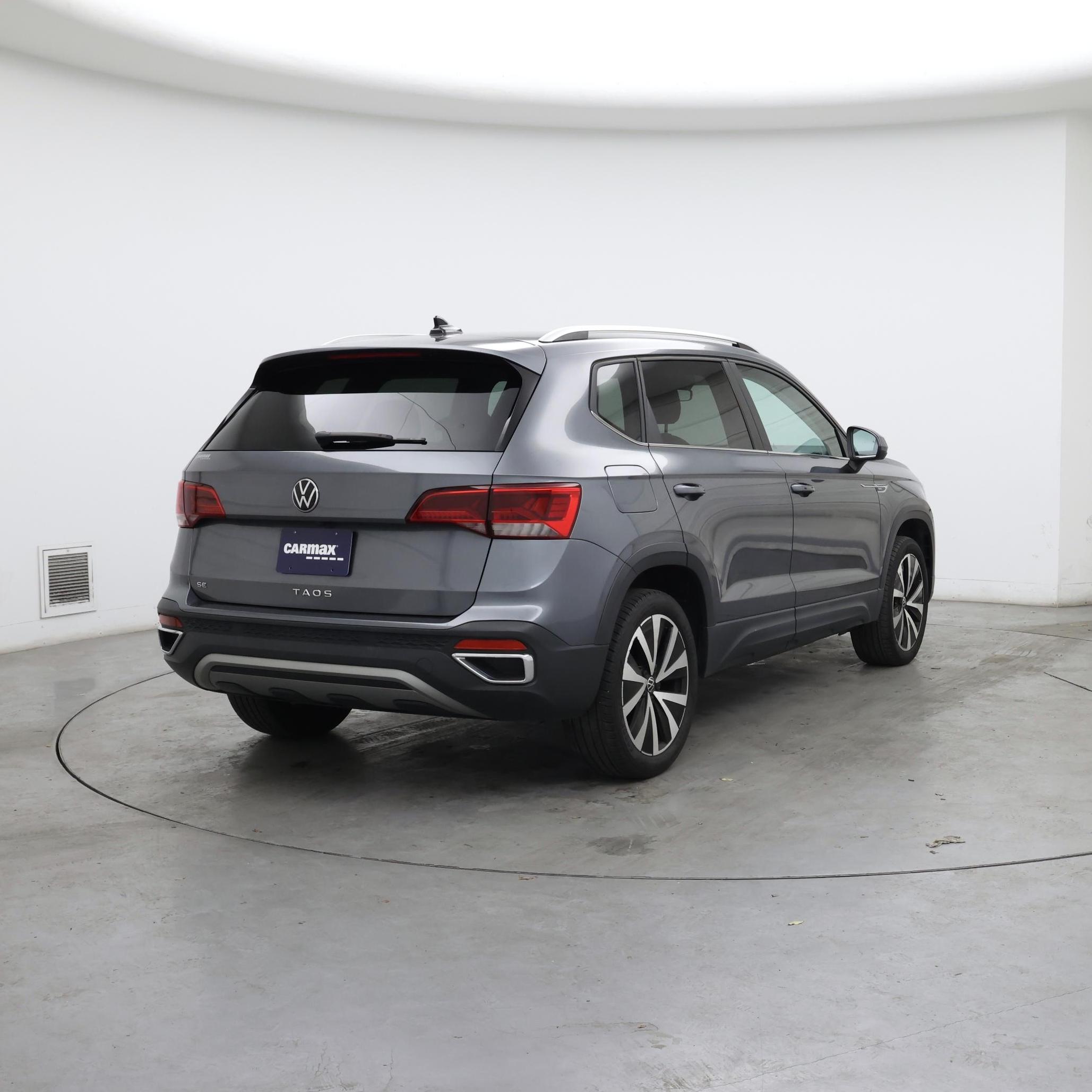 Thumbnail: 2023 Volkswagen Taos - 8