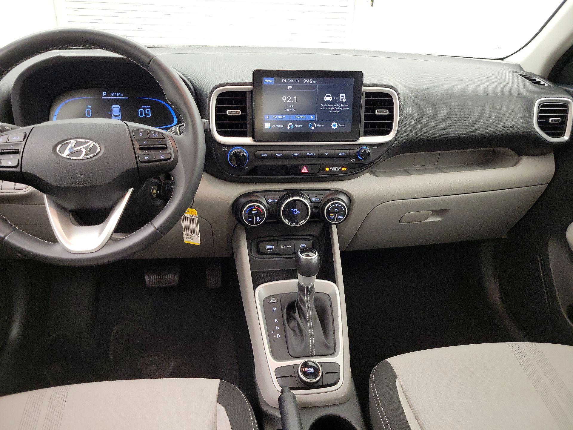 Thumbnail: 2023 Hyundai Venue - 9