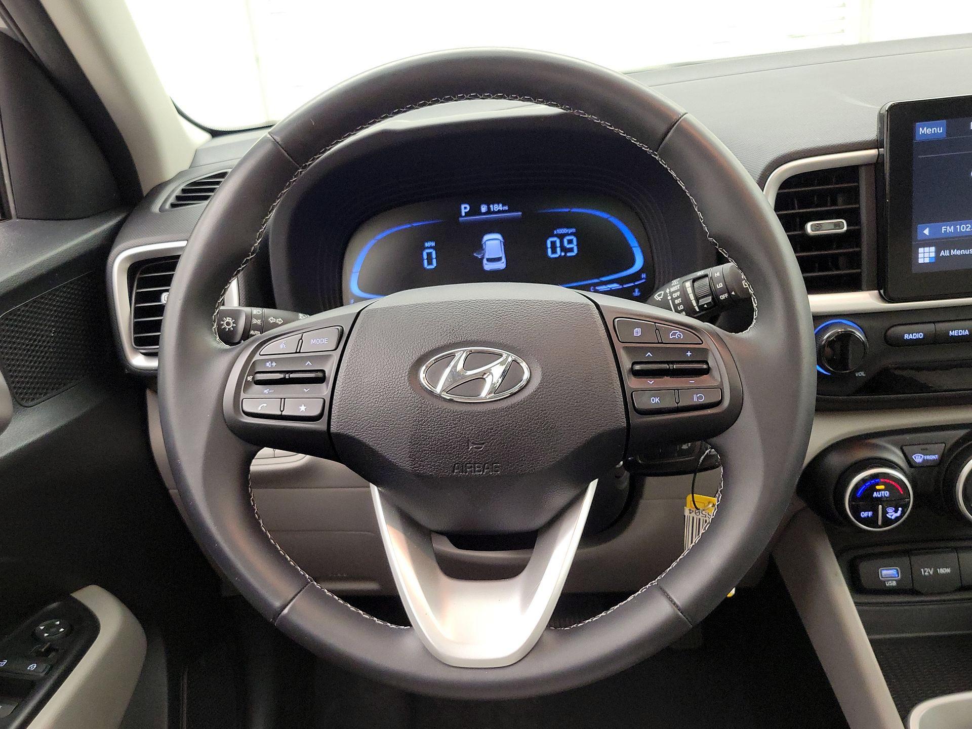 Thumbnail: 2023 Hyundai Venue - 10