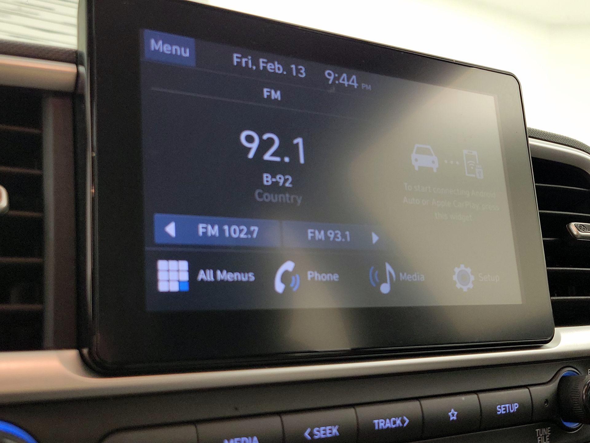 Thumbnail: 2023 Hyundai Venue - 15