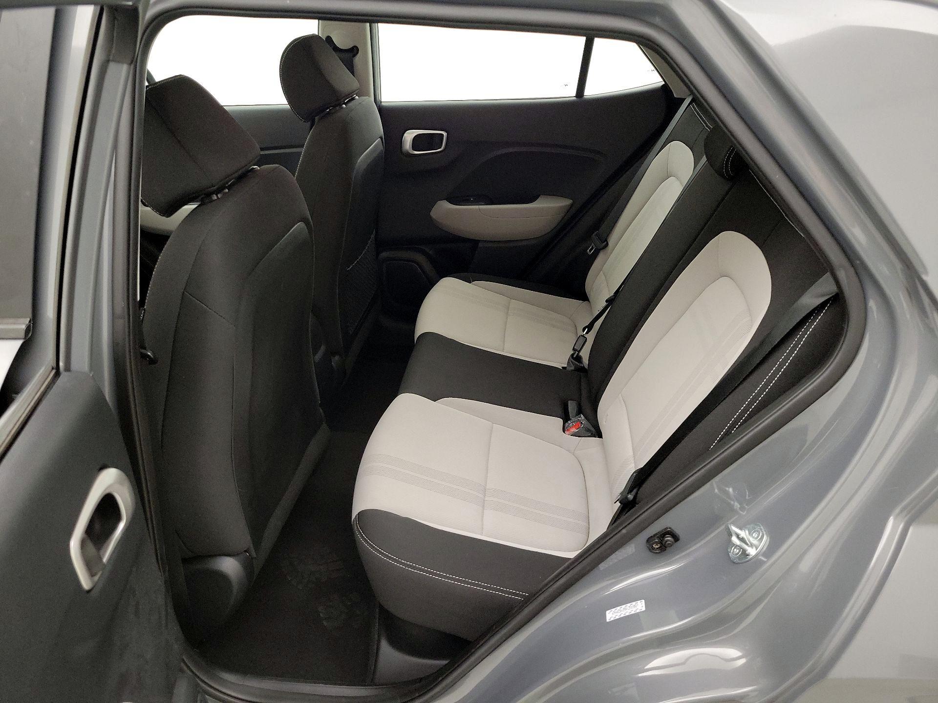 Thumbnail: 2023 Hyundai Venue - 20