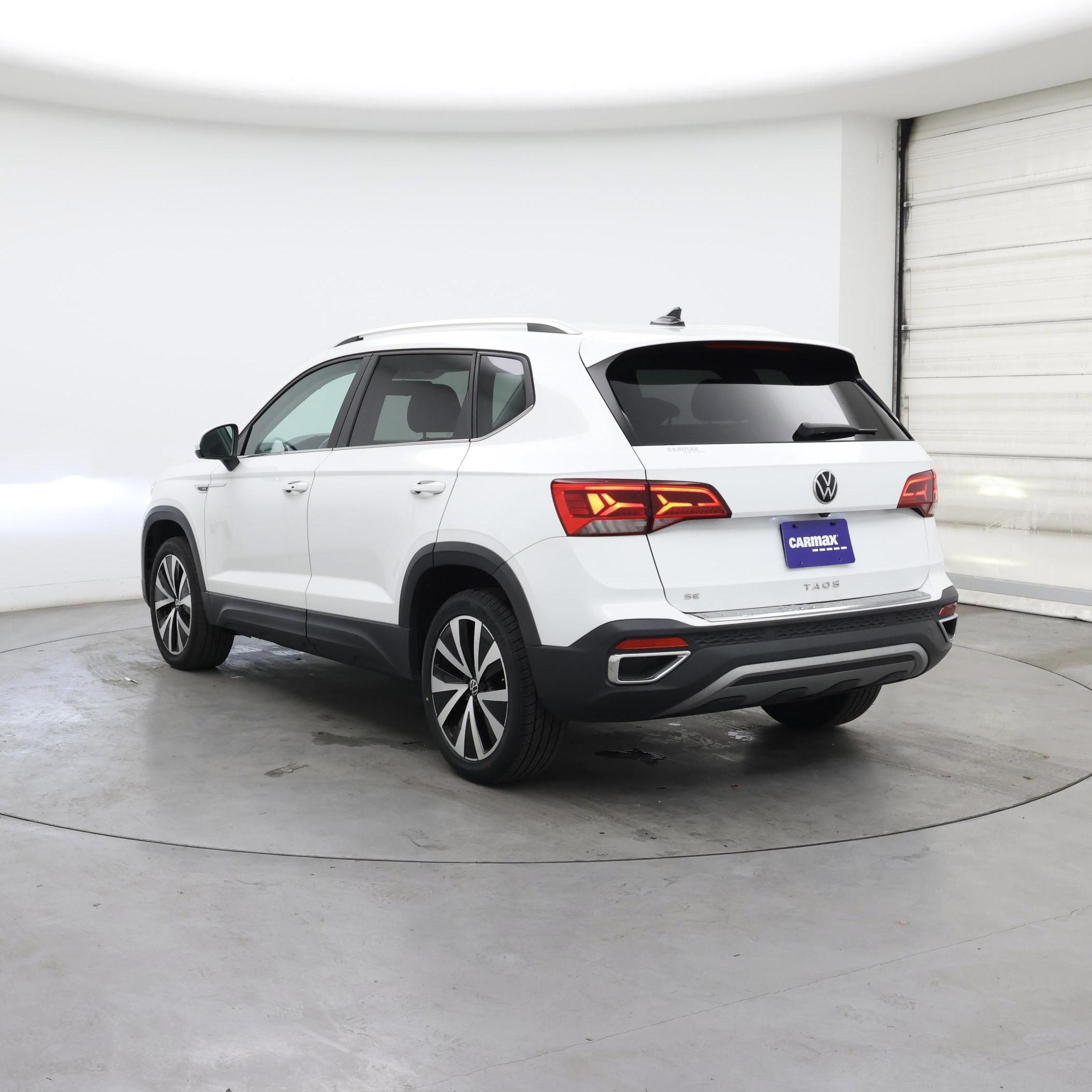 Thumbnail: 2022 Volkswagen Taos - 2