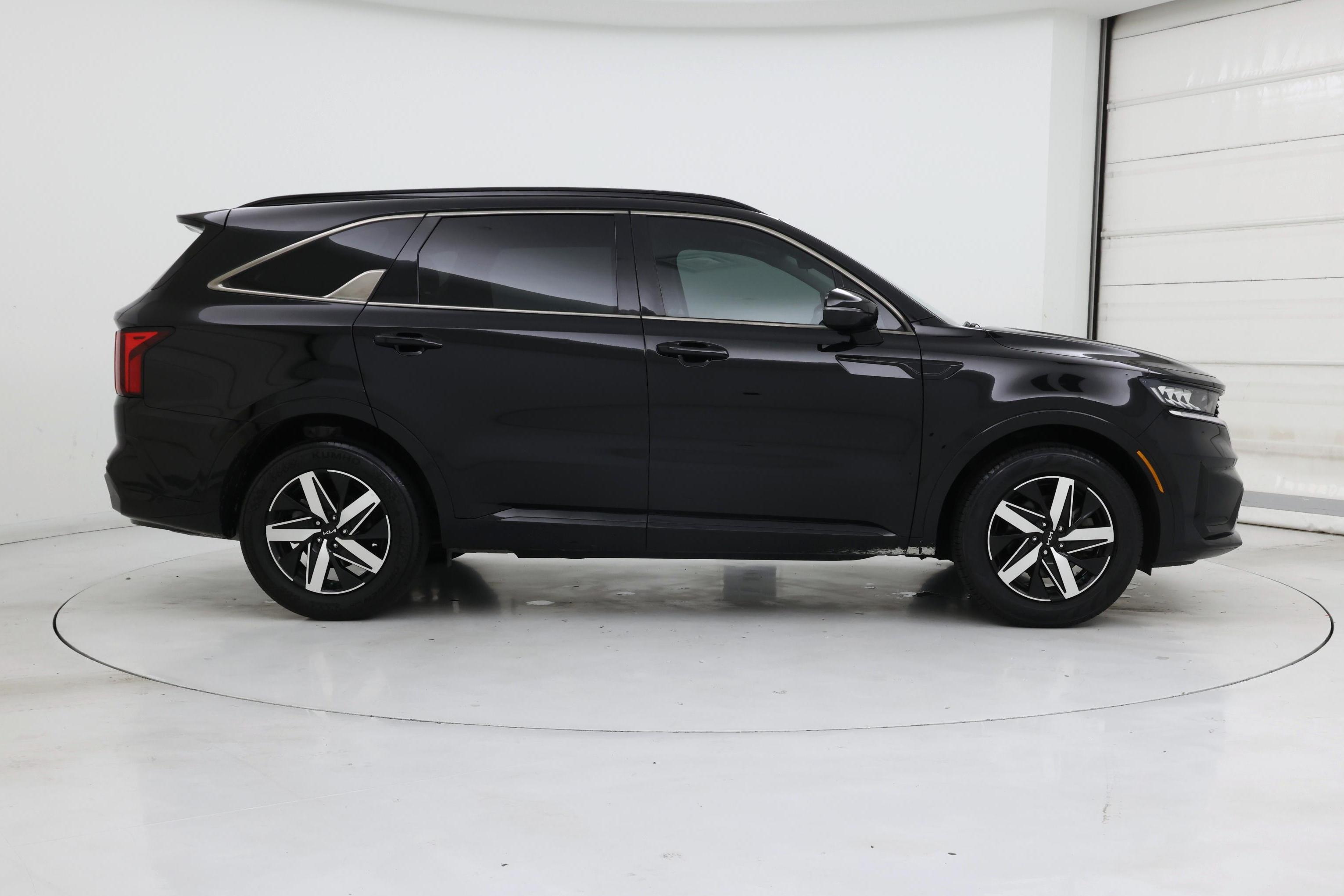 Thumbnail: 2022 Kia Sorento - 7