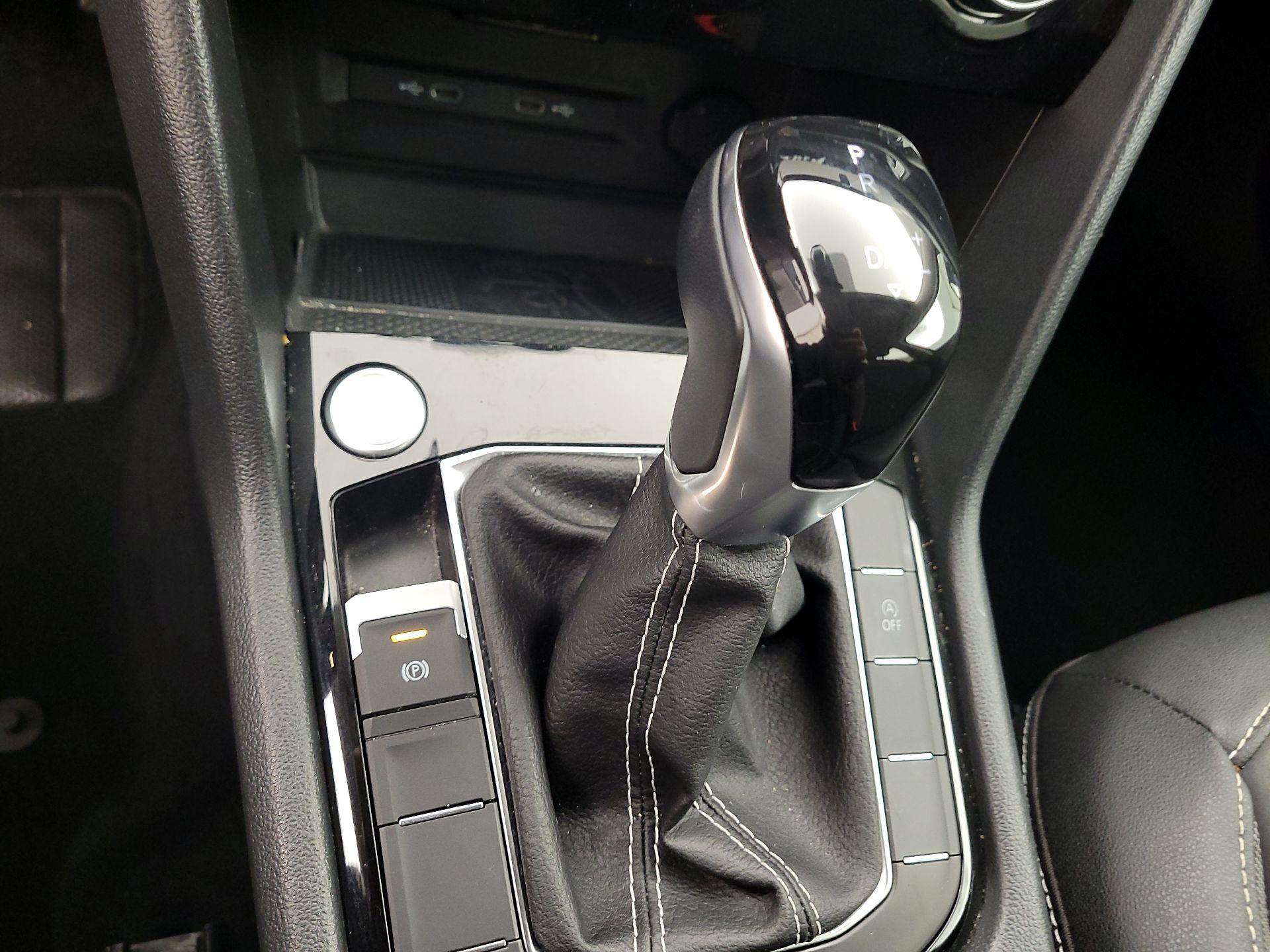 Thumbnail: 2024 Volkswagen Taos - 17