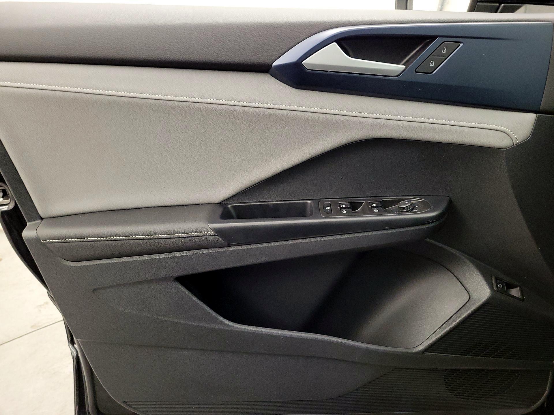 Thumbnail: 2024 Volkswagen Taos - 12